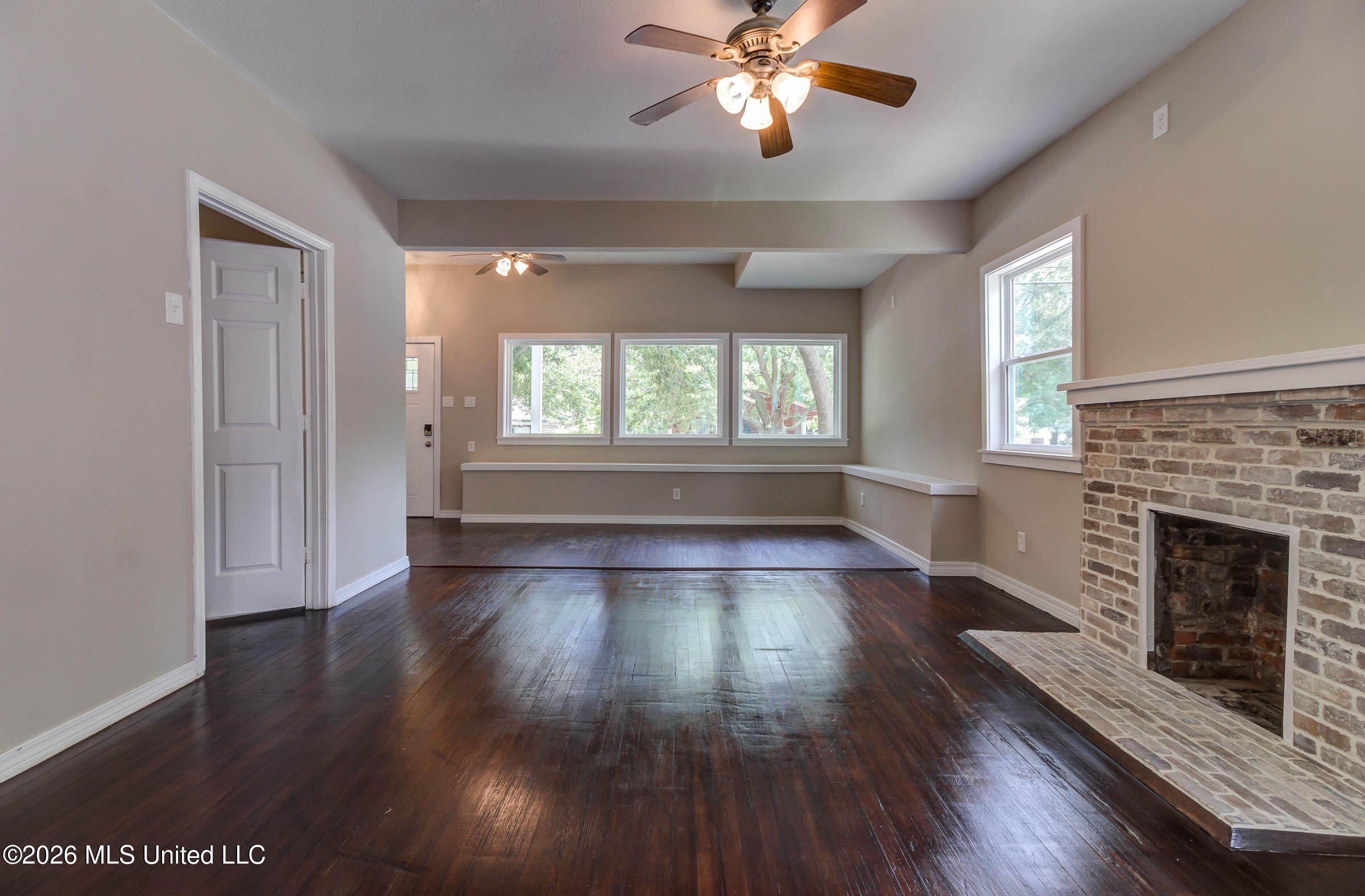 3420 12th Street Property Photo 8
