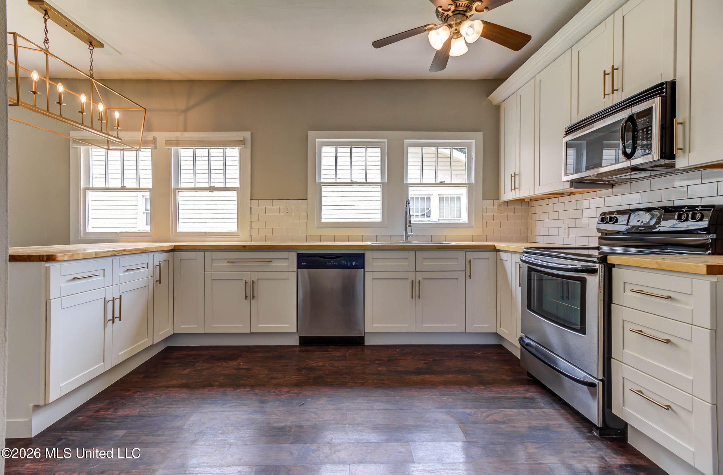 3420 12th Street Property Photo 16