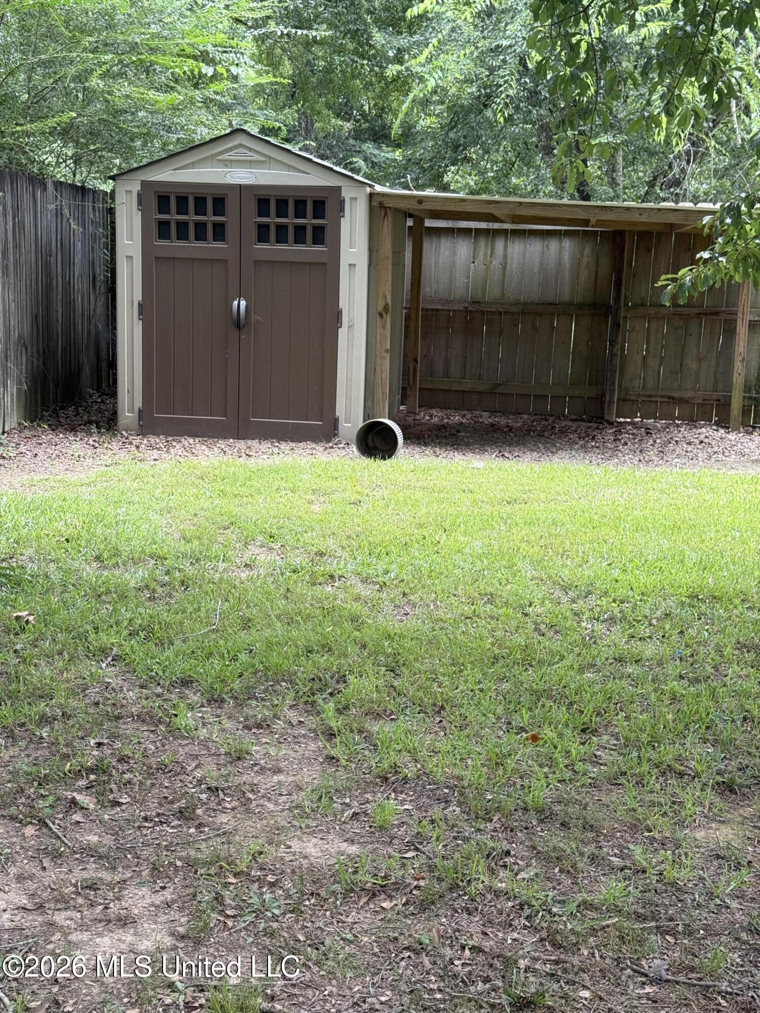 226 Janet Street Property Photo 10