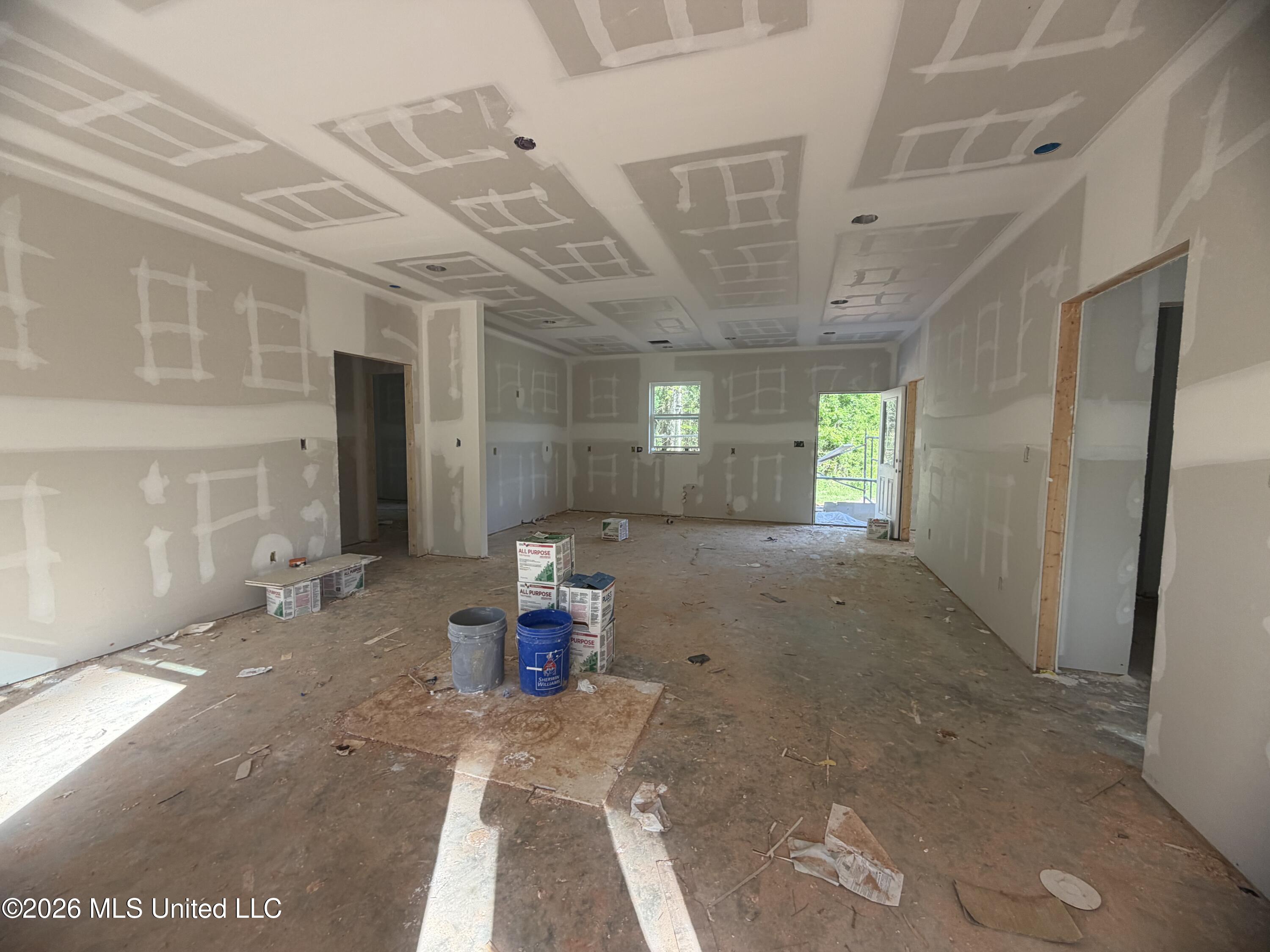 121 Will Thompson Road Property Photo 4