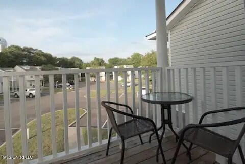 1270 Century Oaks Drive Property Photo 3