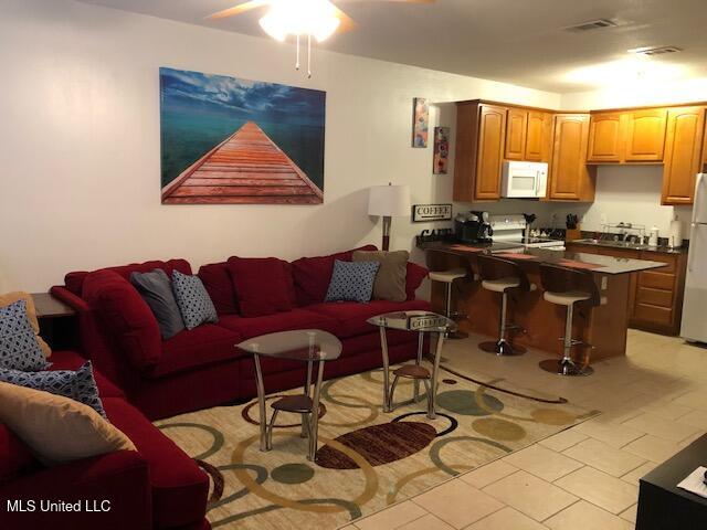 1270 Century Oaks Drive Property Photo 6