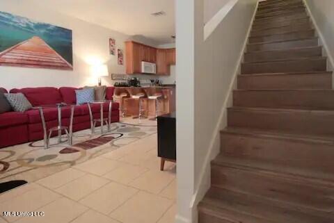1270 Century Oaks Drive Property Photo 10