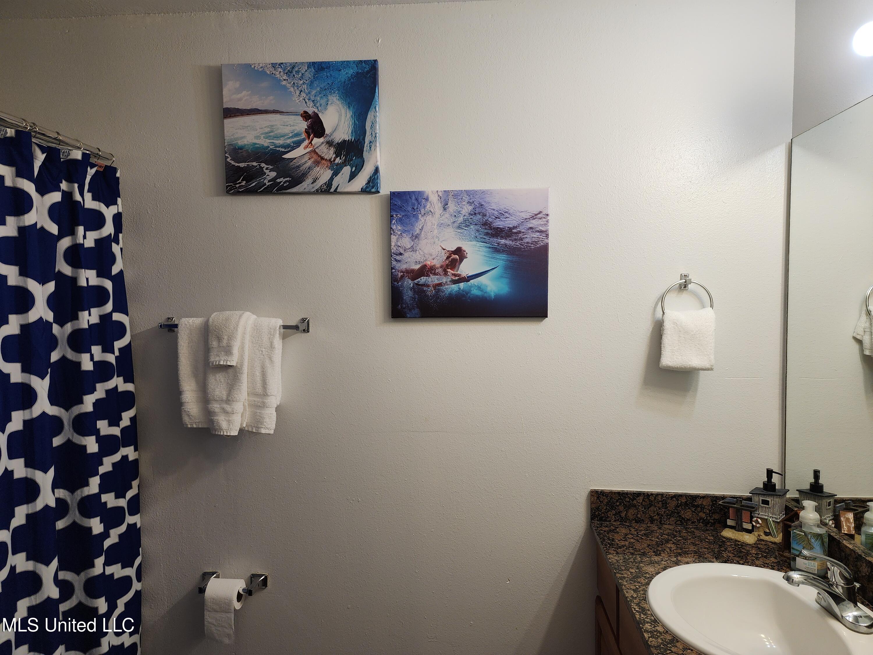 1270 Century Oaks Drive Property Photo 29