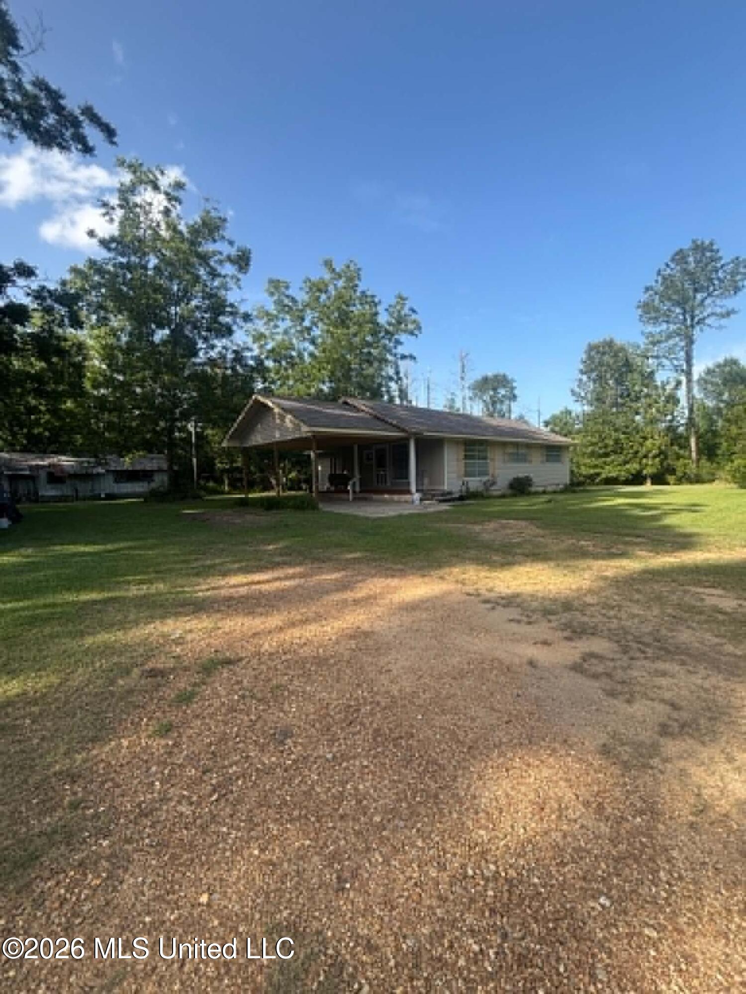 1047 Pearl Valley Road Property Photo 1
