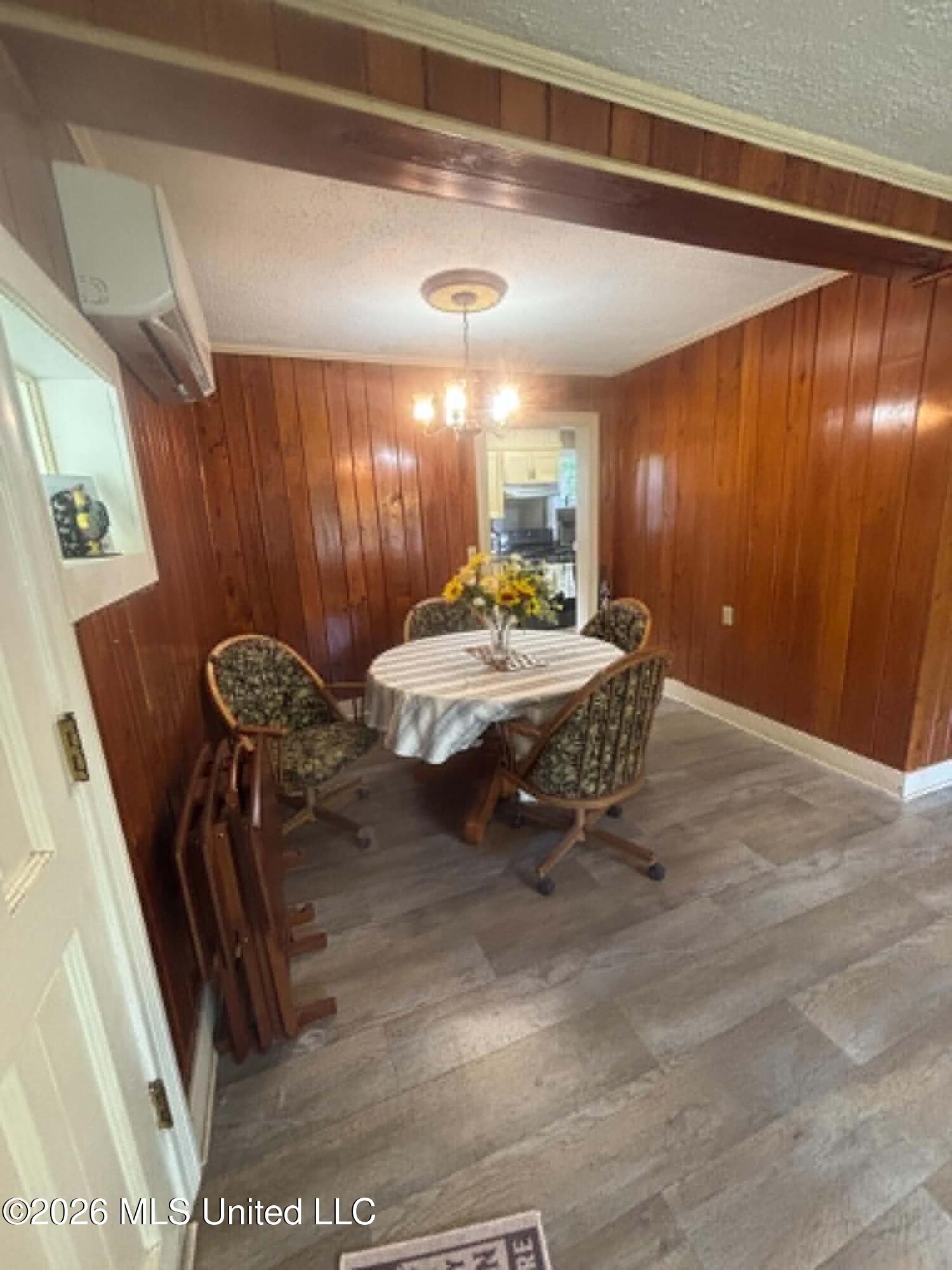 1047 Pearl Valley Road Property Photo 9