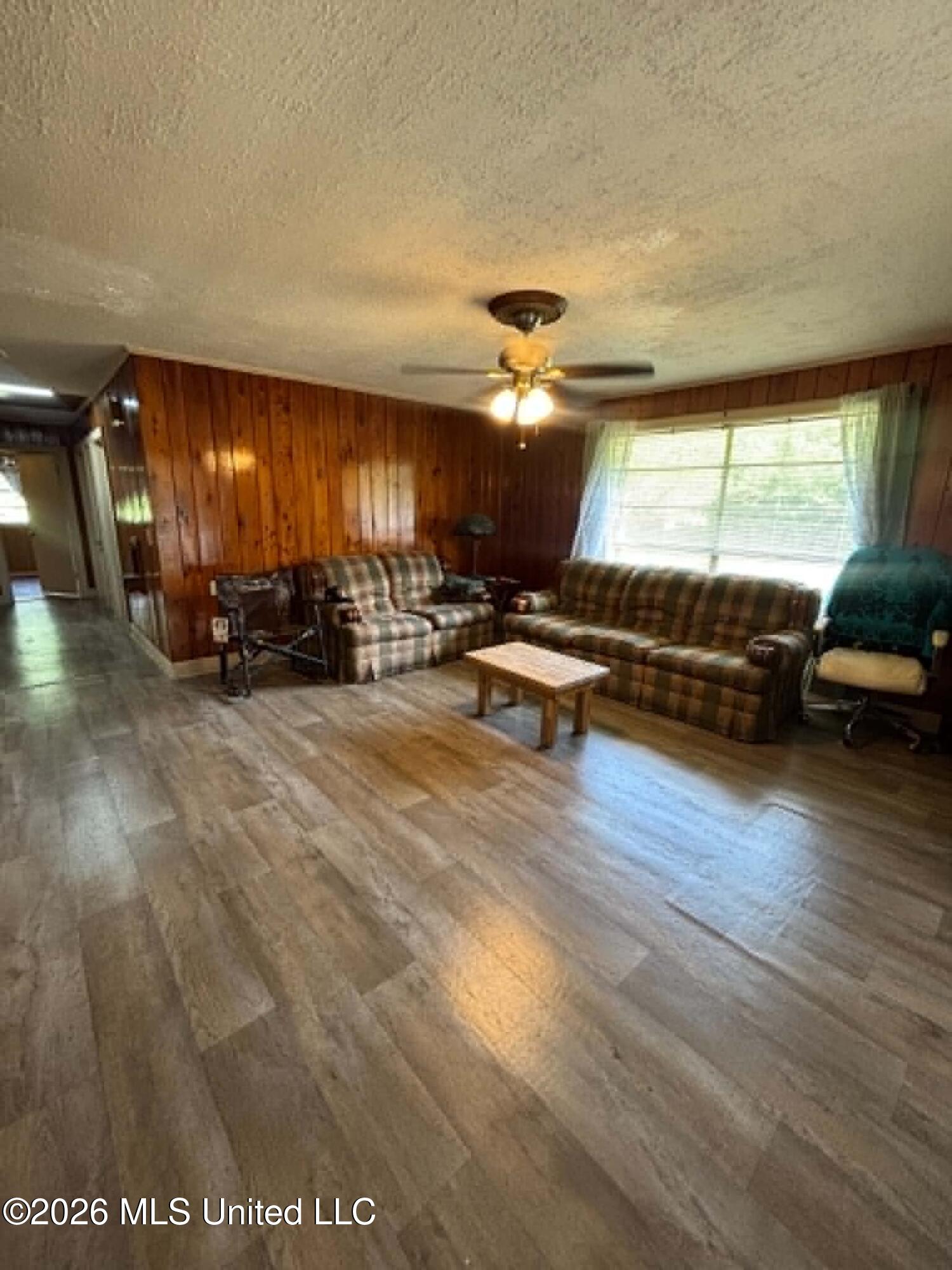 1047 Pearl Valley Road Property Photo 22