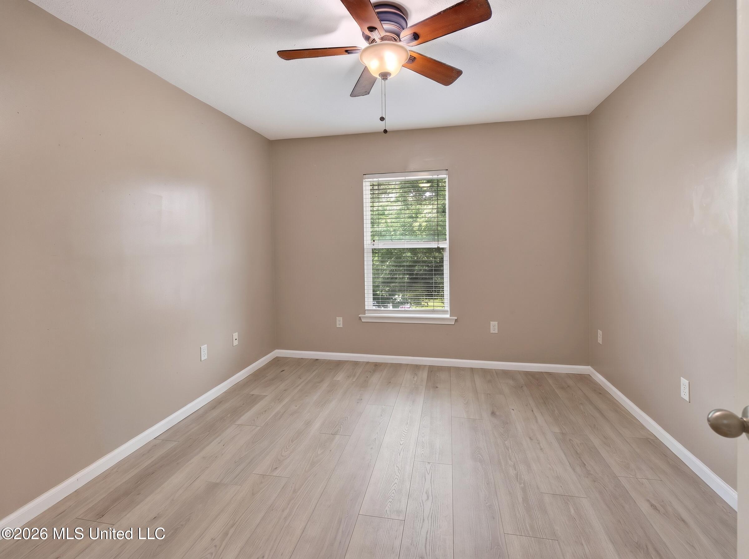 874 Ellington Drive Property Photo 29