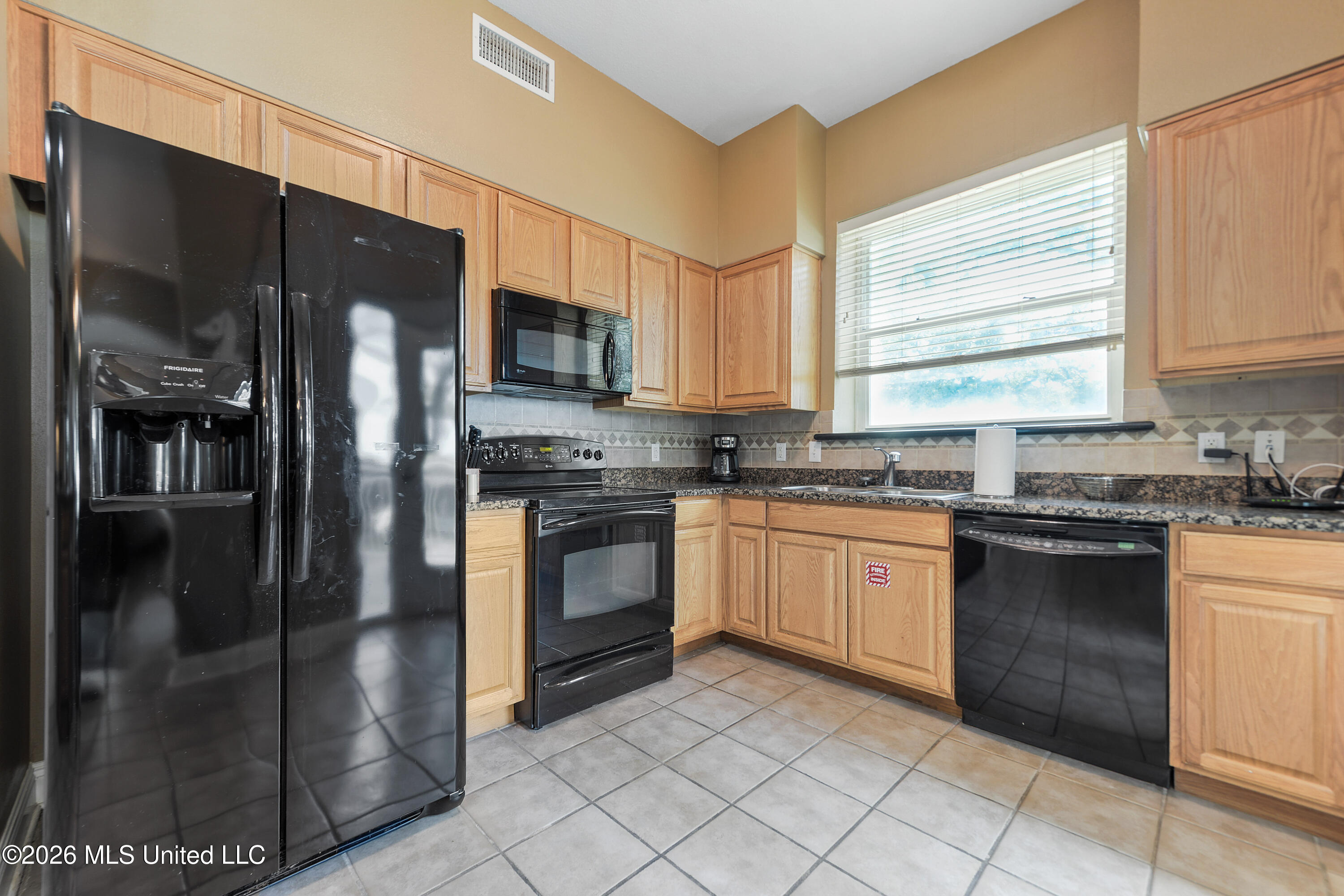 2230 Beach Drive Property Photo 10