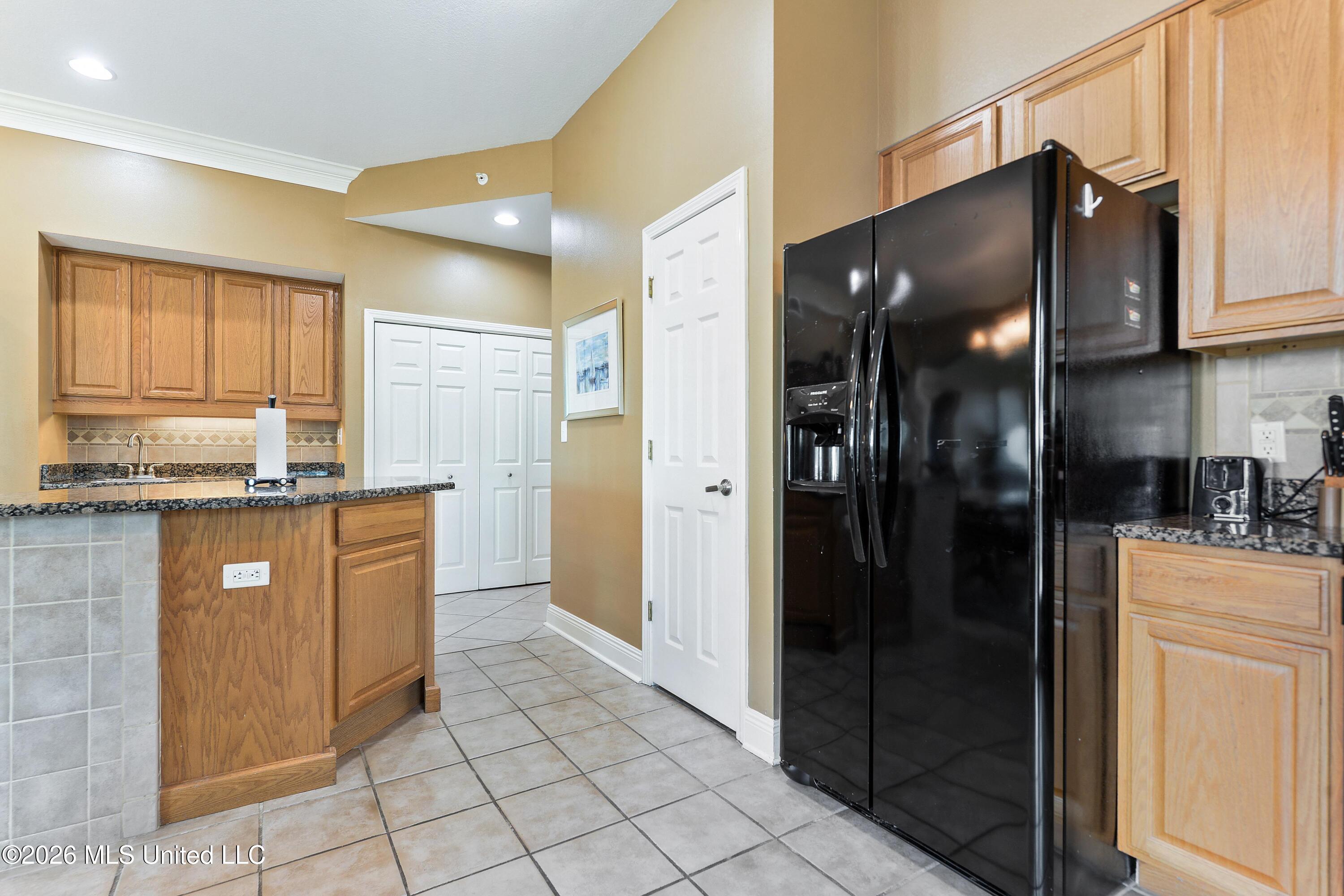 2230 Beach Drive Property Photo 11