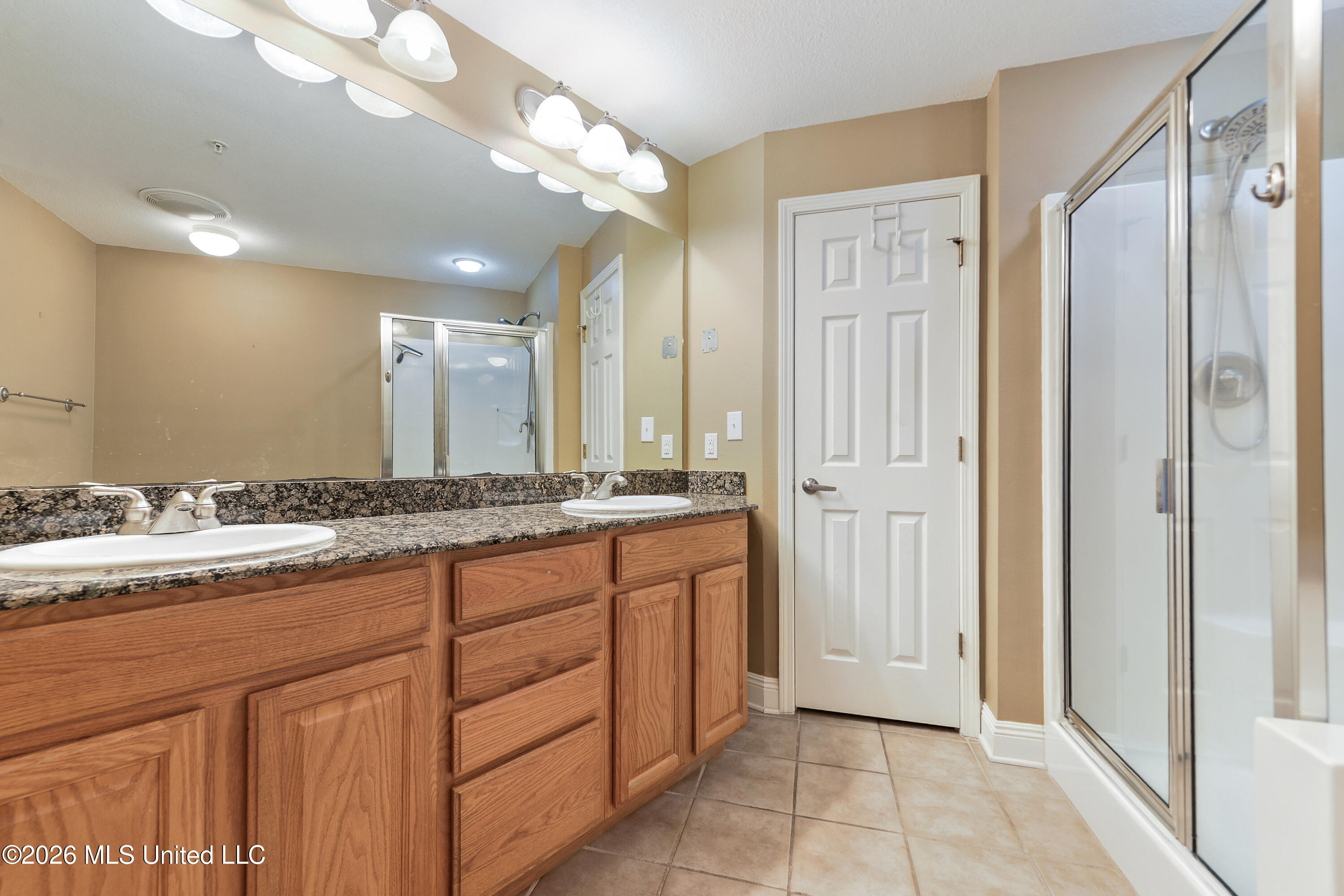 2230 Beach Drive Property Photo 15