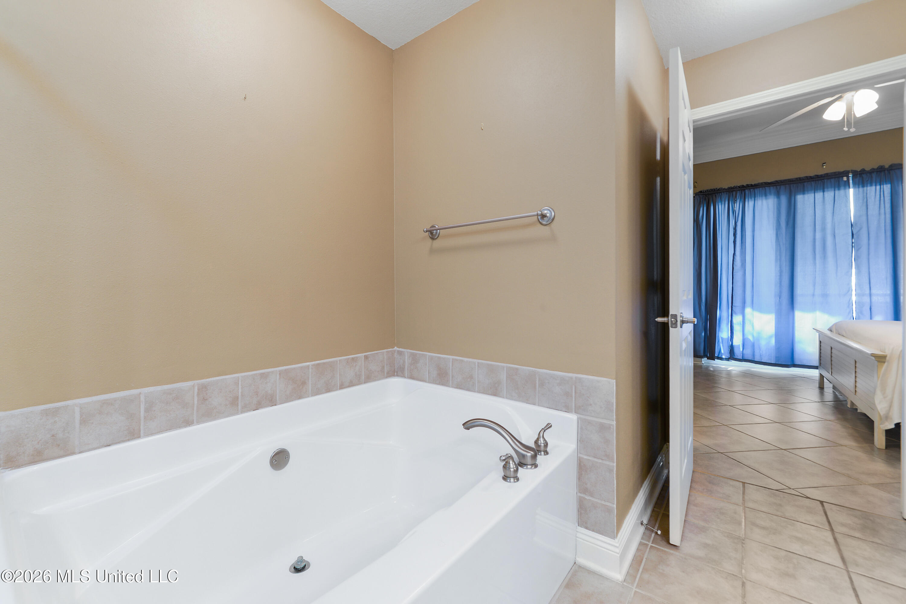 2230 Beach Drive Property Photo 17