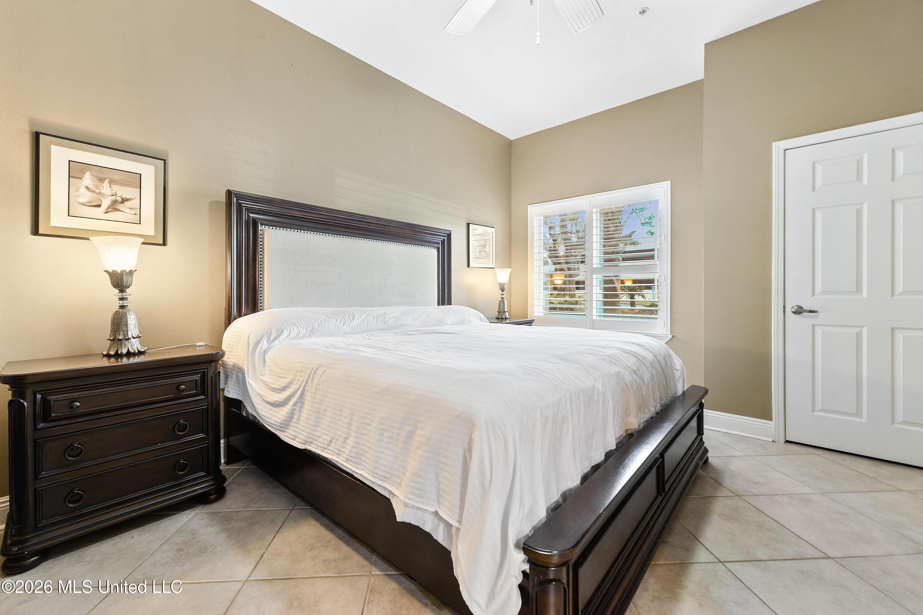 2230 Beach Drive Property Photo 18
