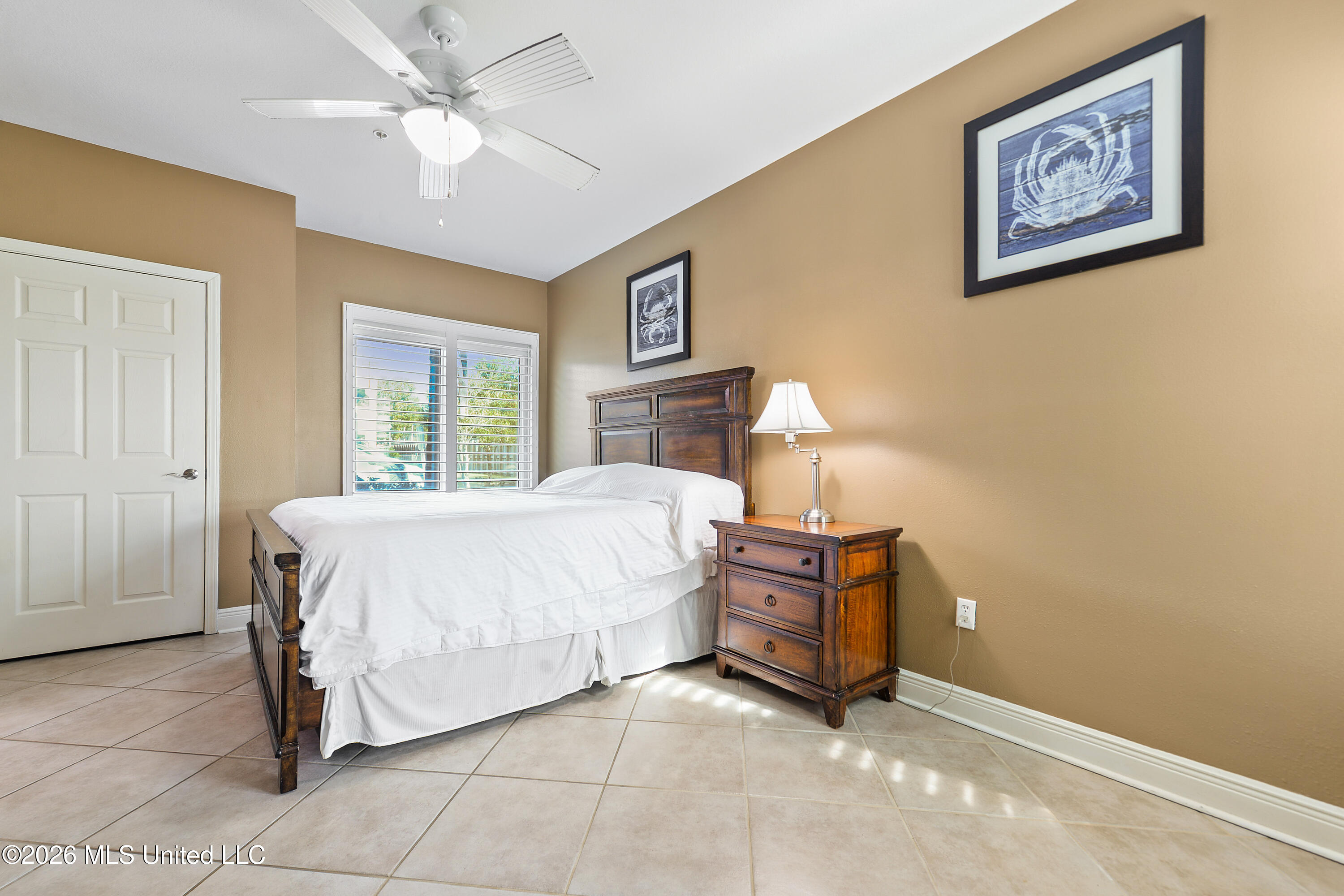 2230 Beach Drive Property Photo 21