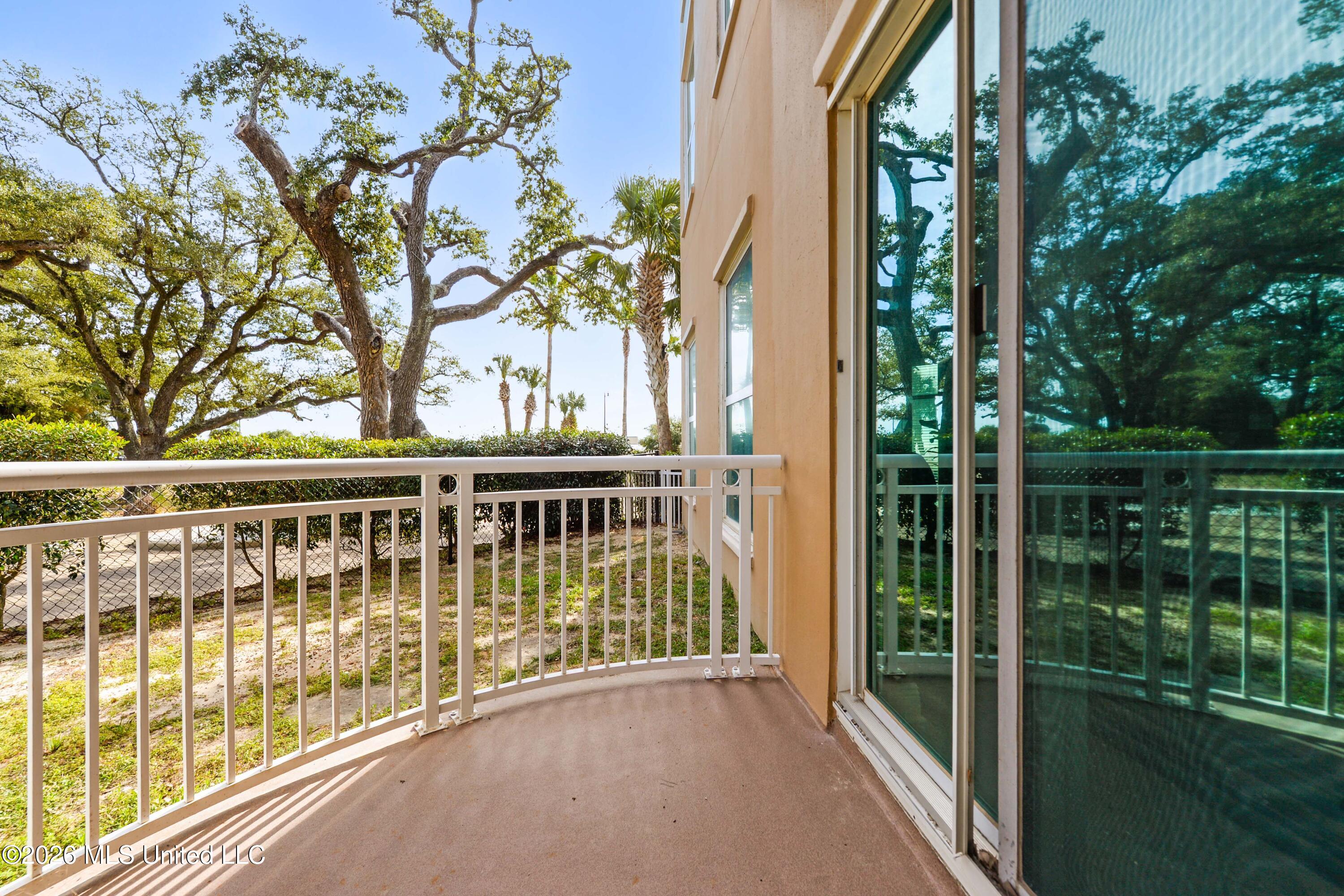 2230 Beach Drive Property Photo 25