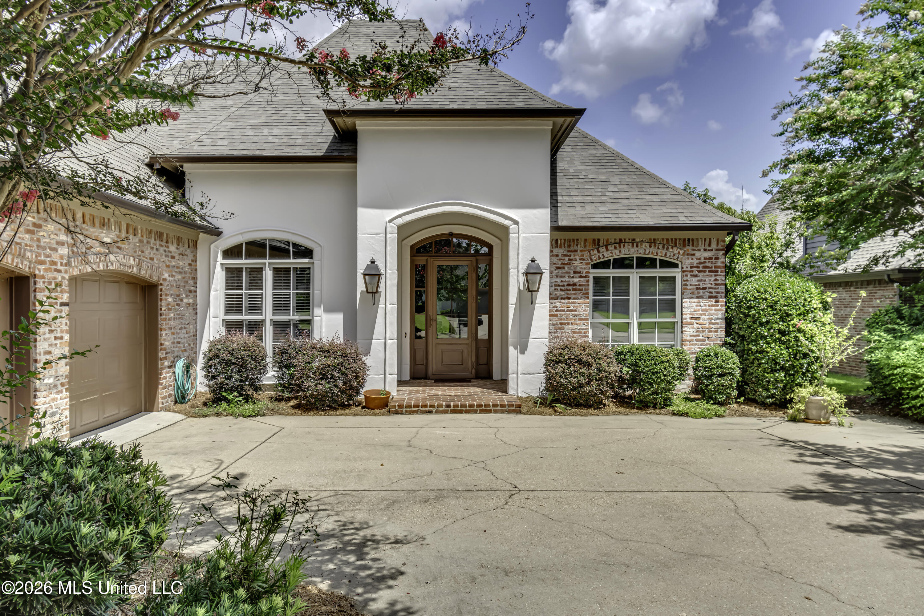 129 Hoy Farms Drive Property Photo 2
