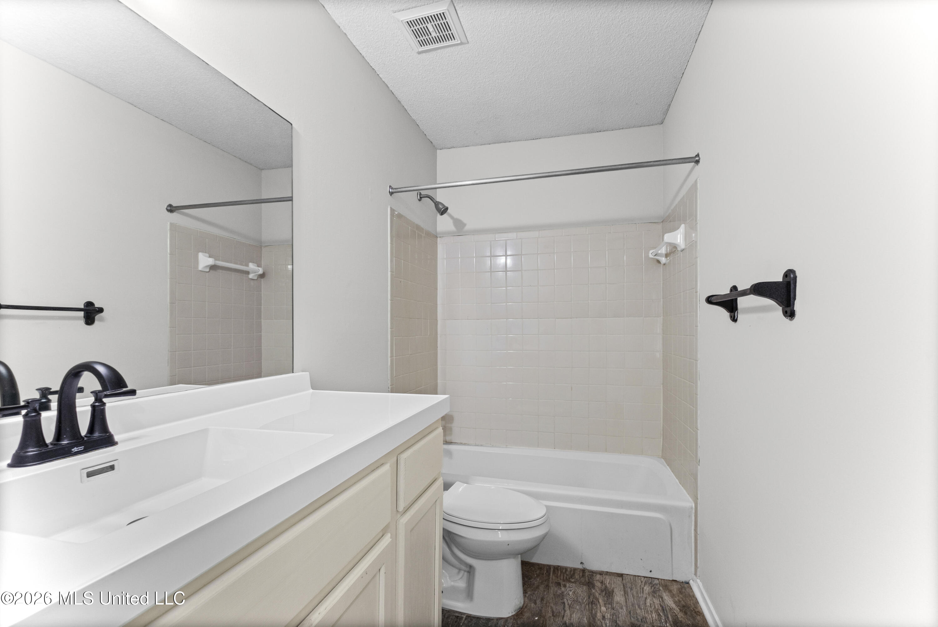 3520 Mayfair Drive Property Photo 13