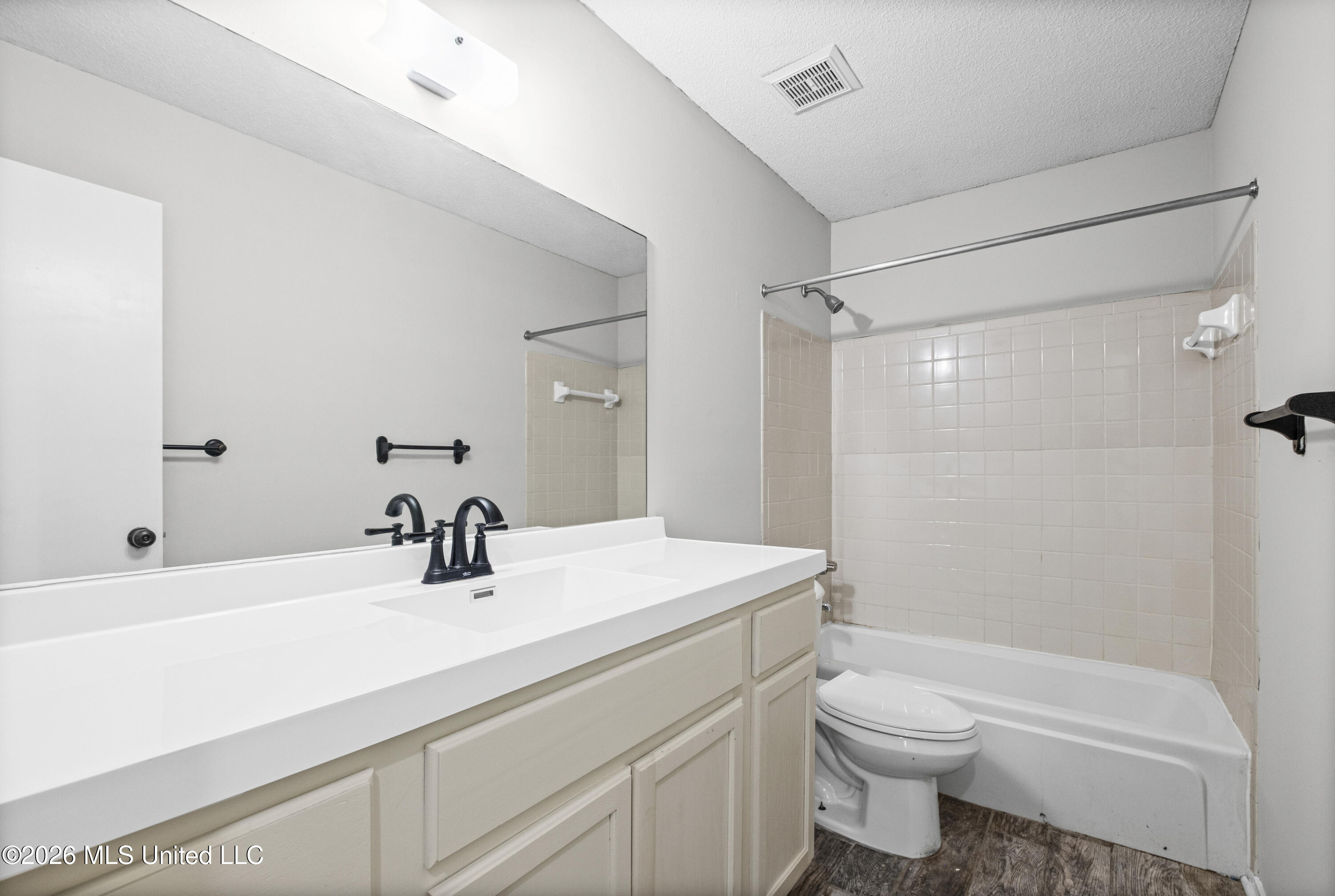 3520 Mayfair Drive Property Photo 27