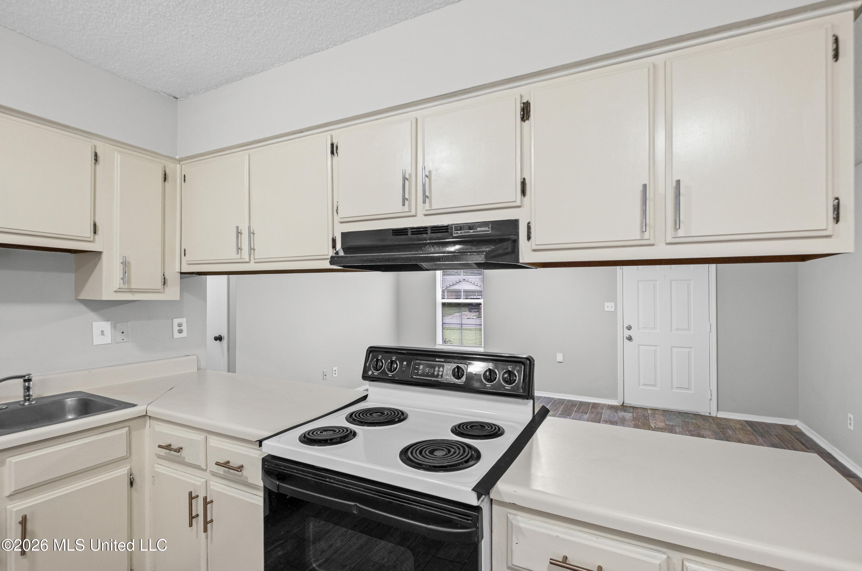 3520 Mayfair Drive Property Photo 44