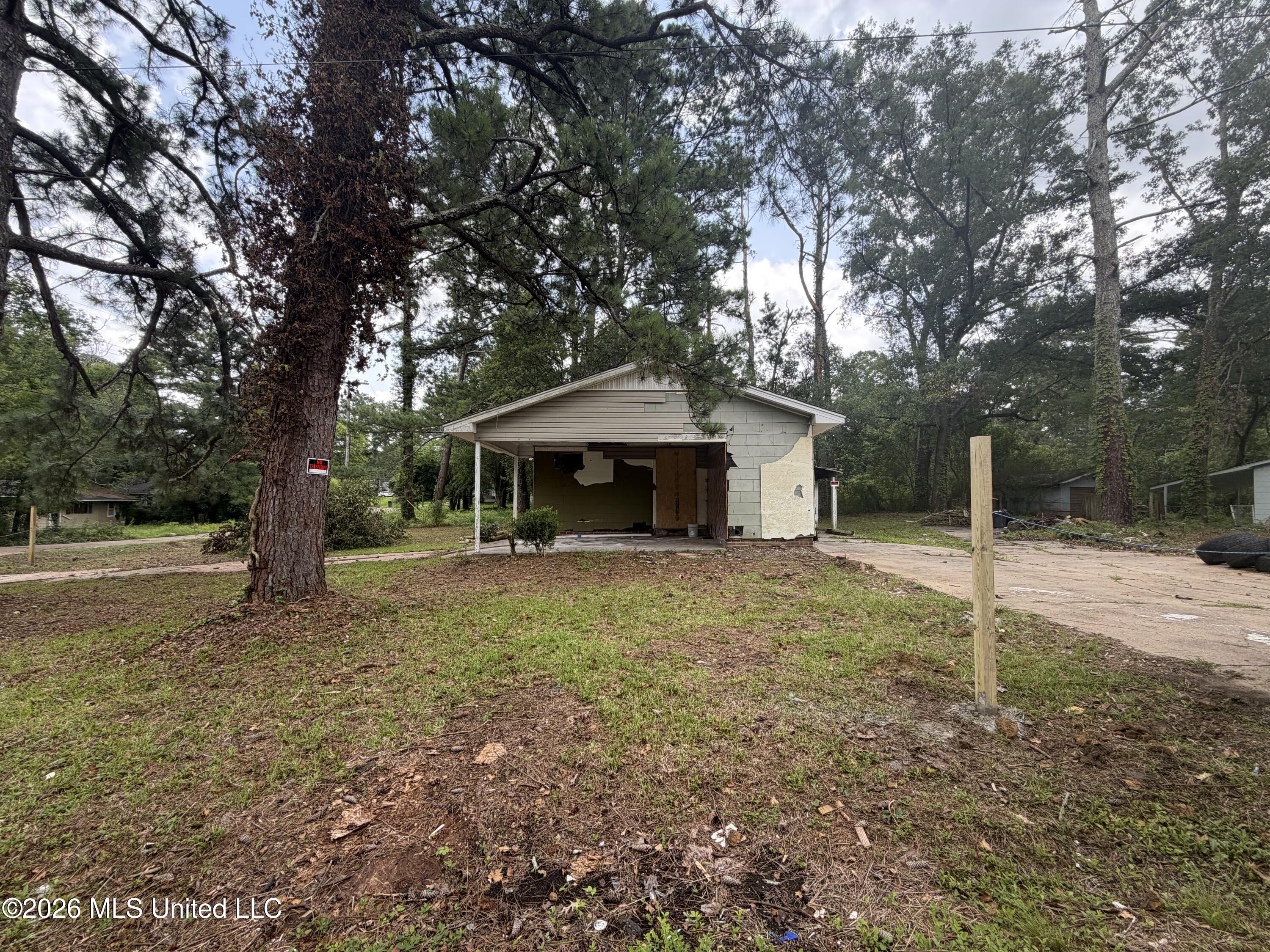 827 Dorgan Street Property Photo 2