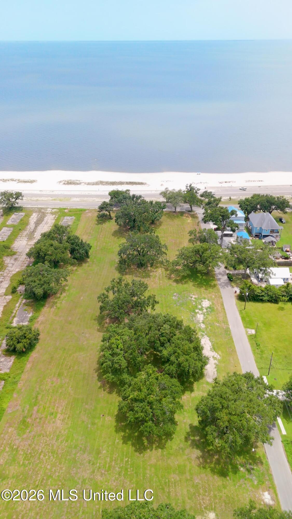 W Beach Boulevard Property Photo 18