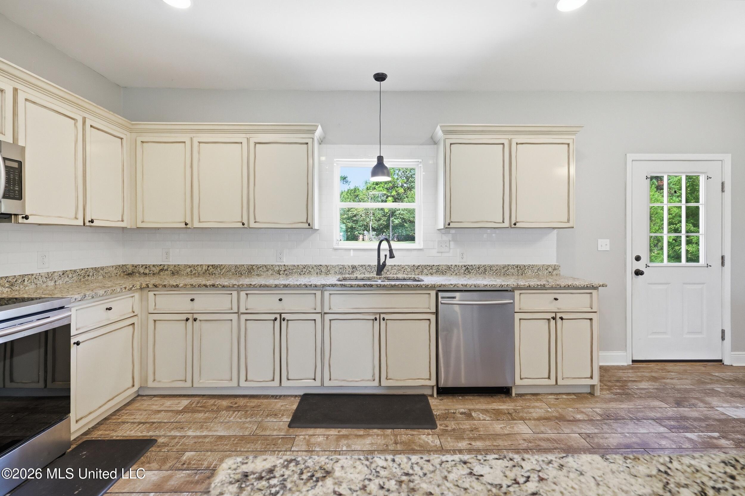 13541 Mount Pleasant Road Property Photo 10