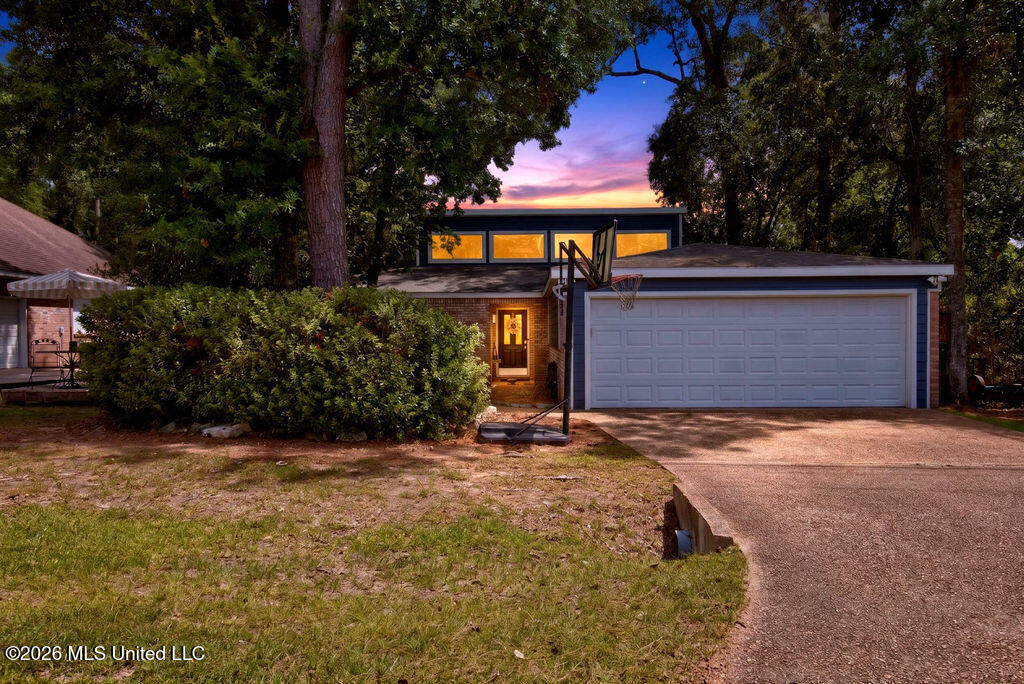 6553 Alakoko Drive Property Photo 1