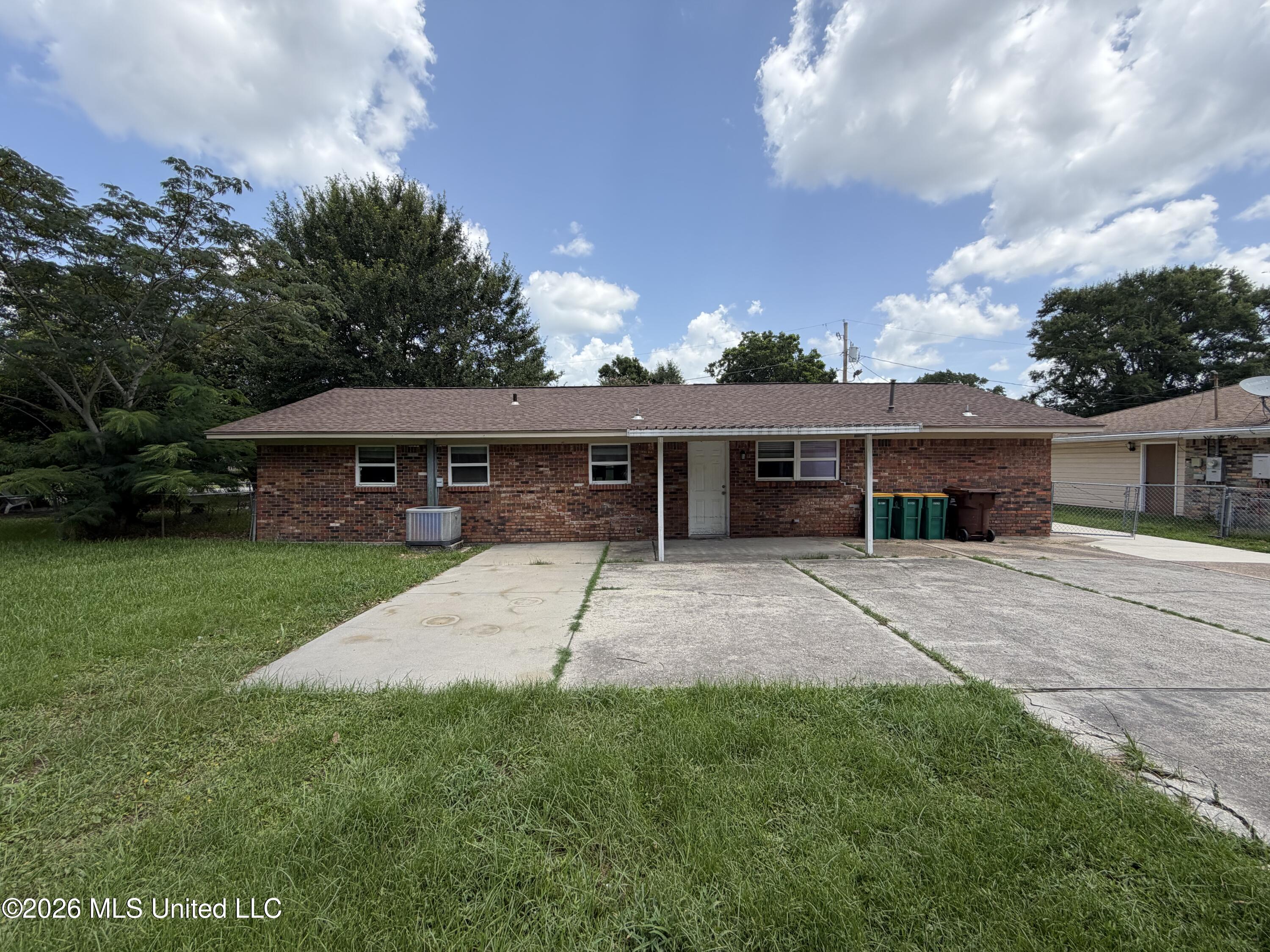 2191 Floyd Drive Property Photo 6