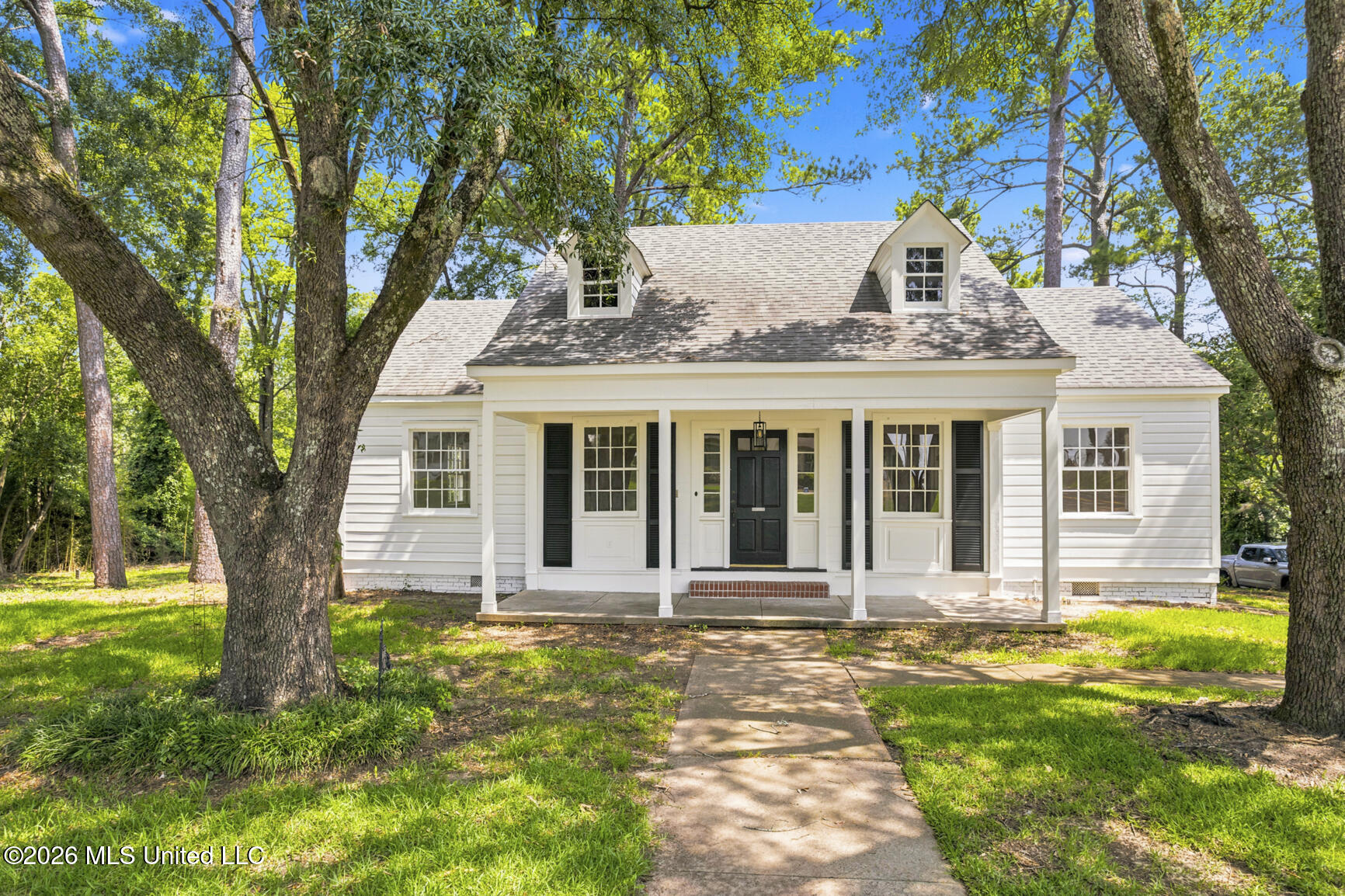 1224 E Fortification Street Property Photo 2