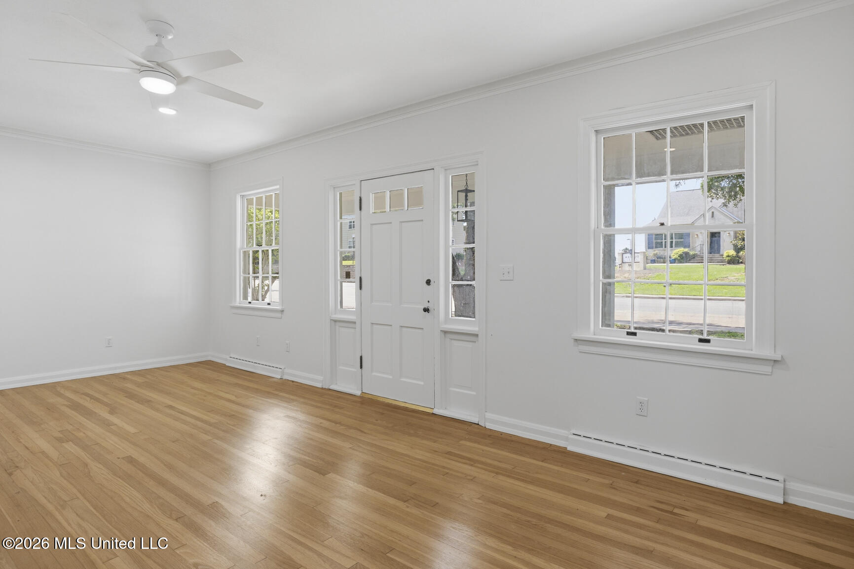 1224 E Fortification Street Property Photo 5