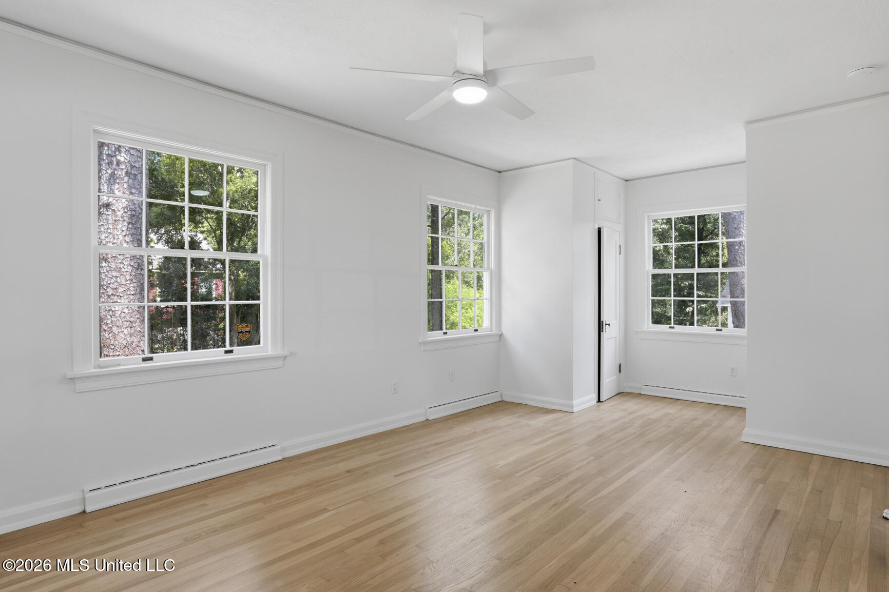 1224 E Fortification Street Property Photo 8