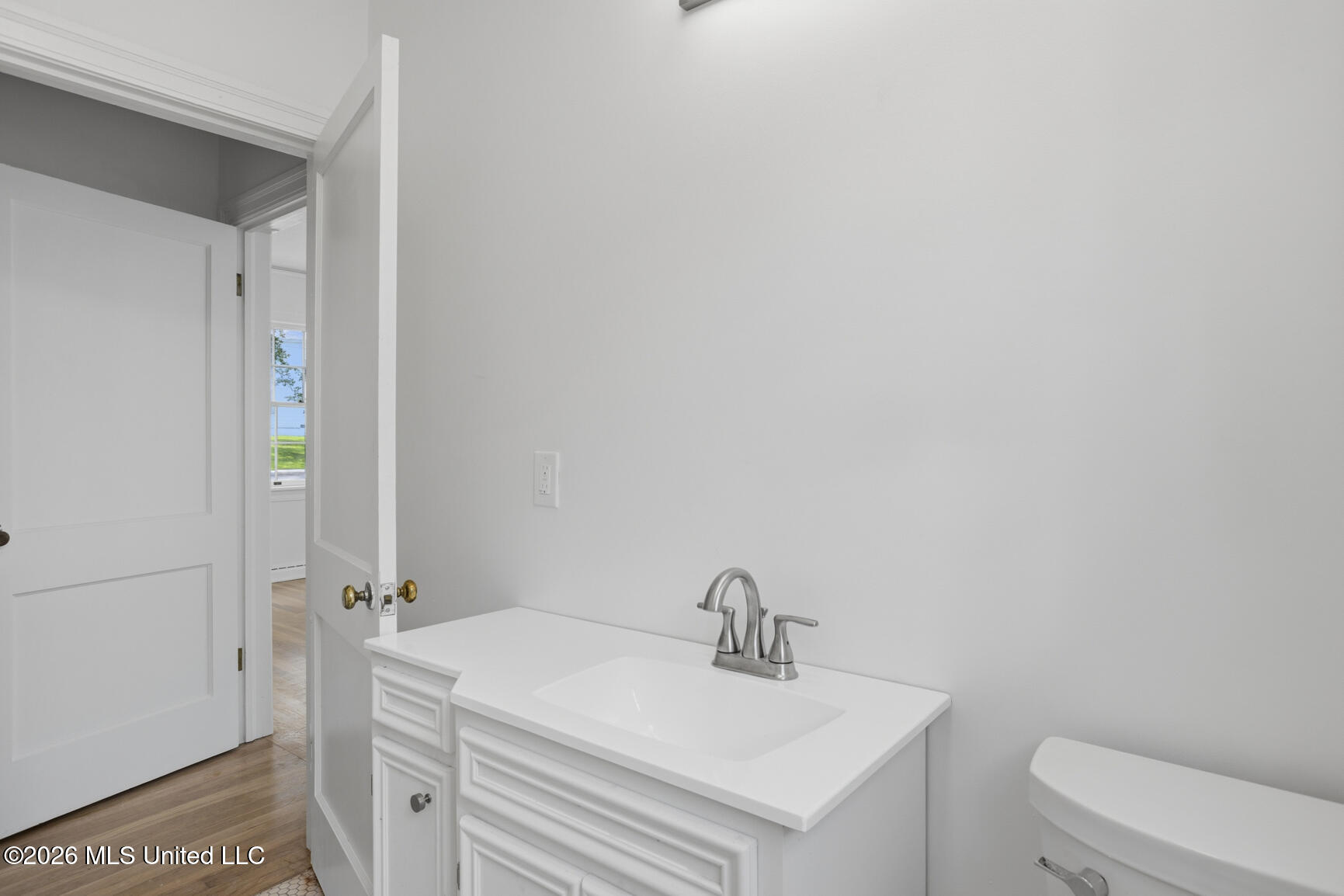 1224 E Fortification Street Property Photo 13