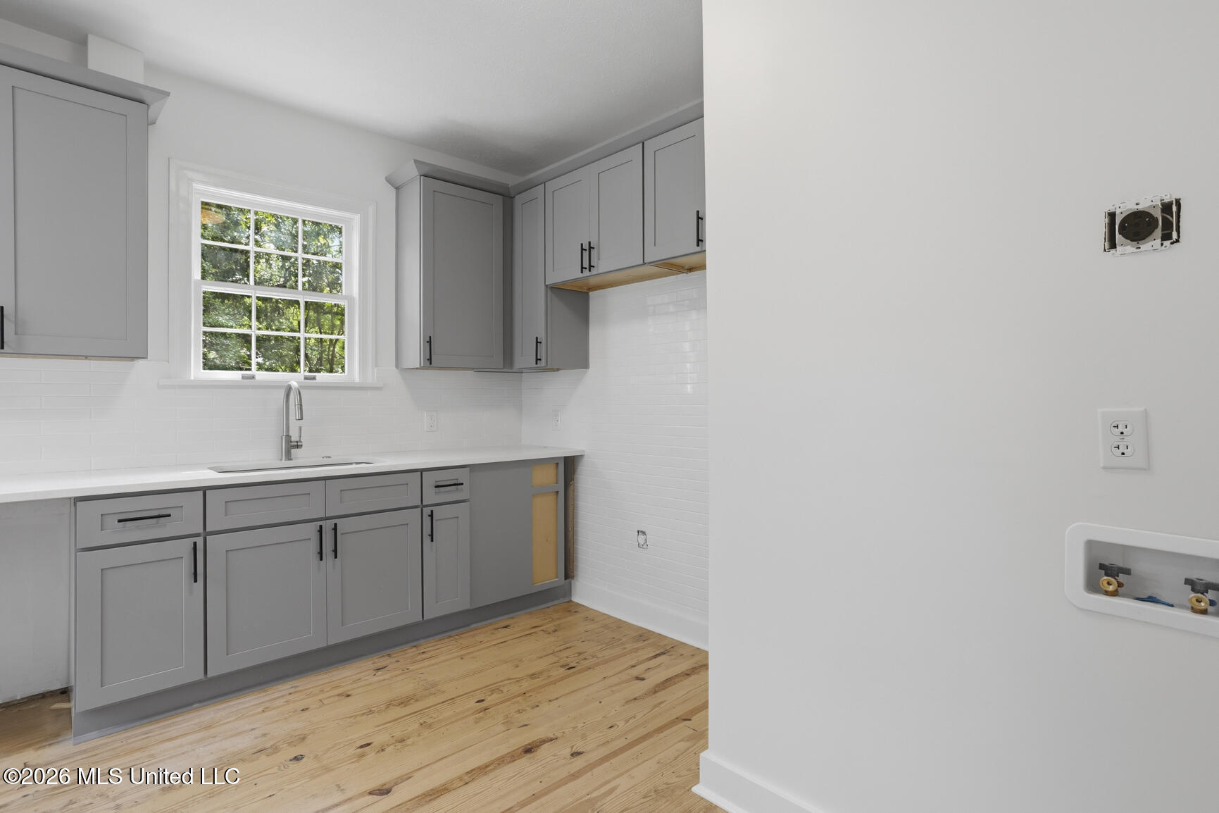 1224 E Fortification Street Property Photo 18