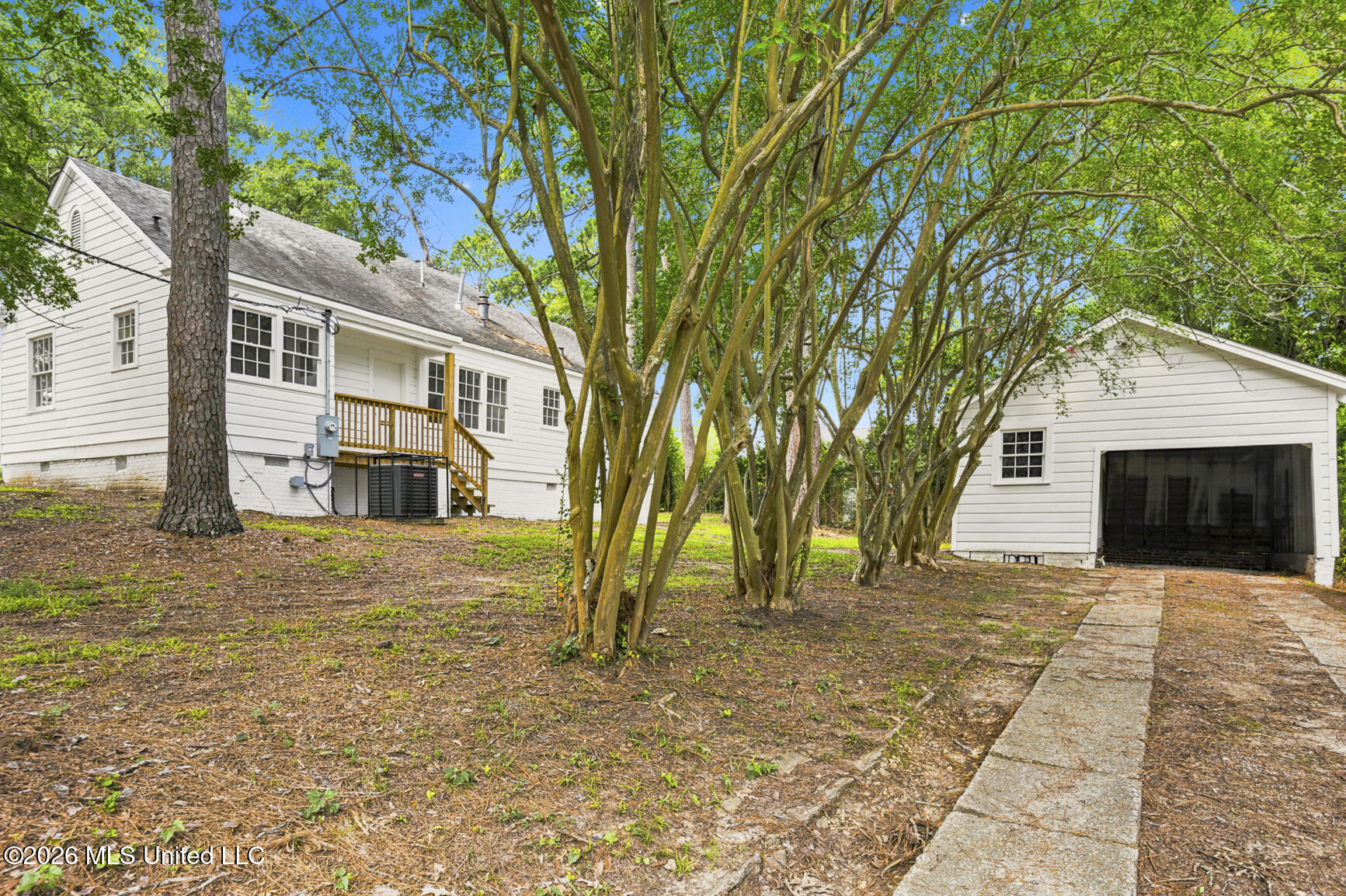 1224 E Fortification Street Property Photo 23