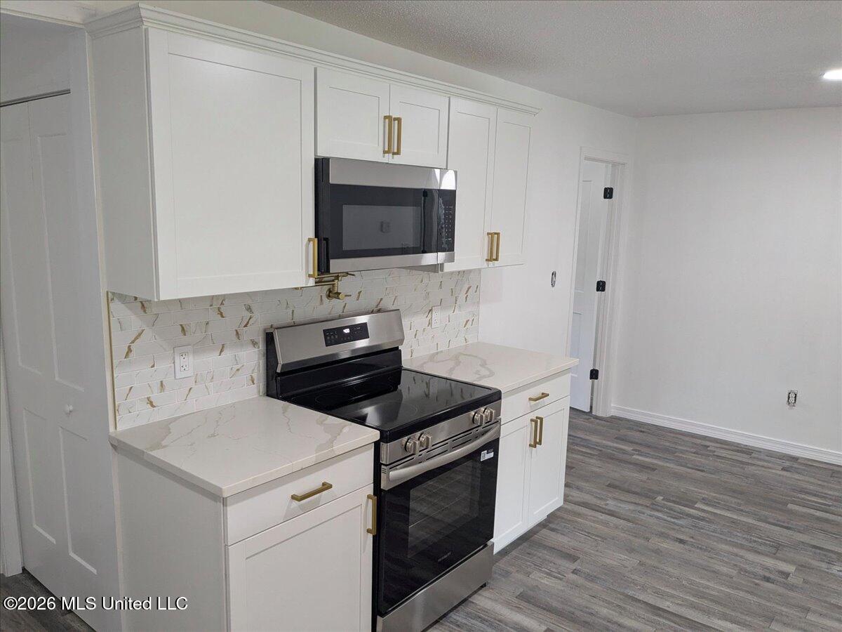 2210 Glendale Street Property Photo 6