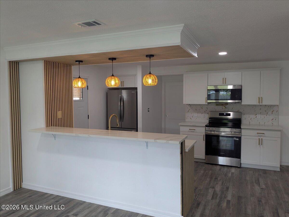 2210 Glendale Street Property Photo 7