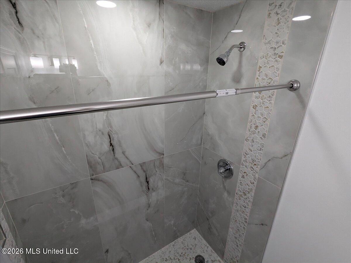 2210 Glendale Street Property Photo 19