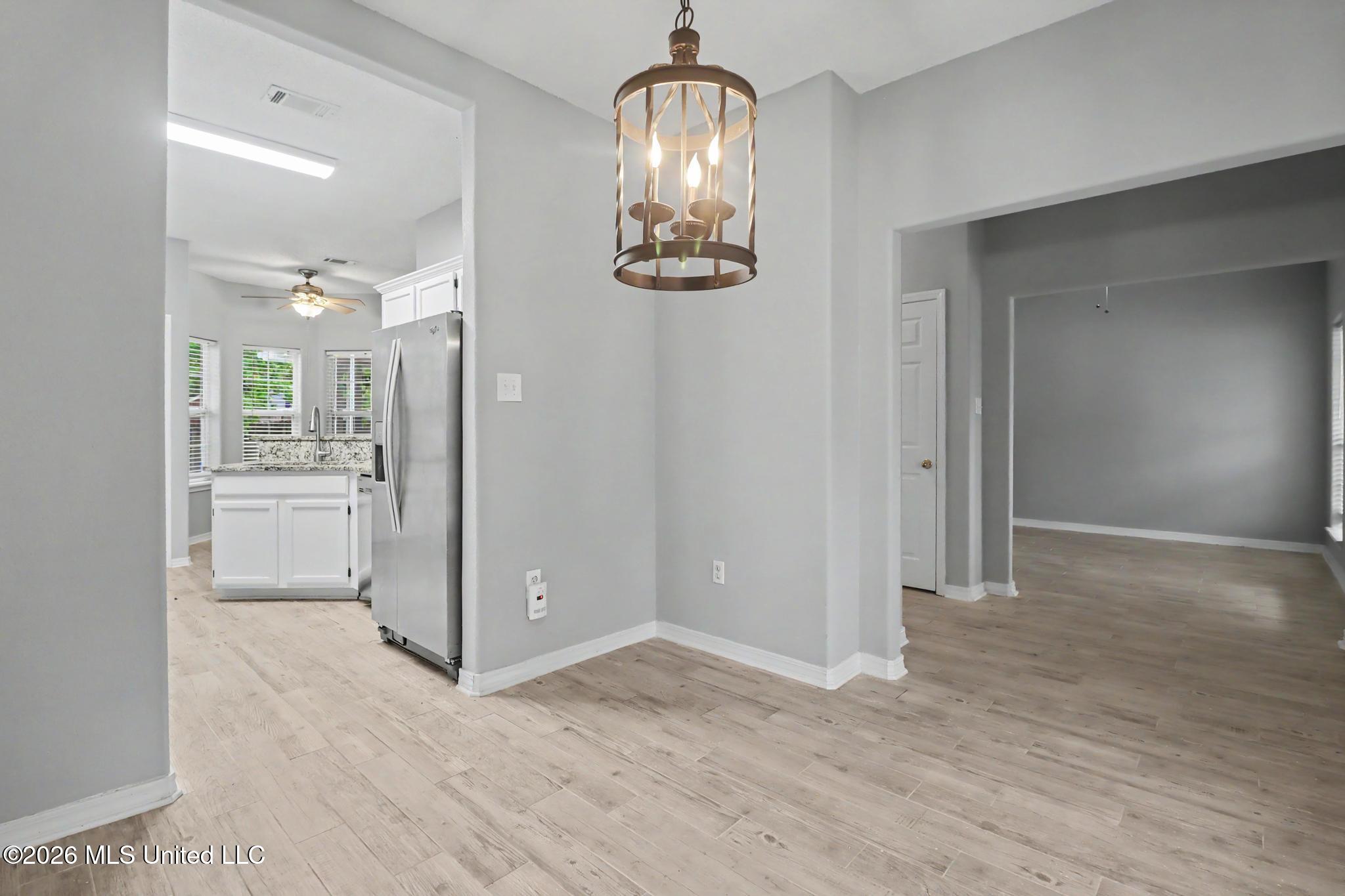 14085 Remington Drive Property Photo 4