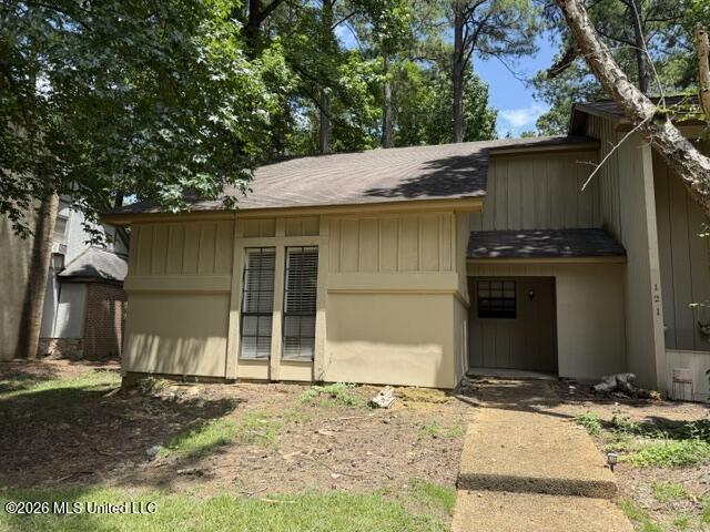 121 Bent Creek Circle Property Photo 1