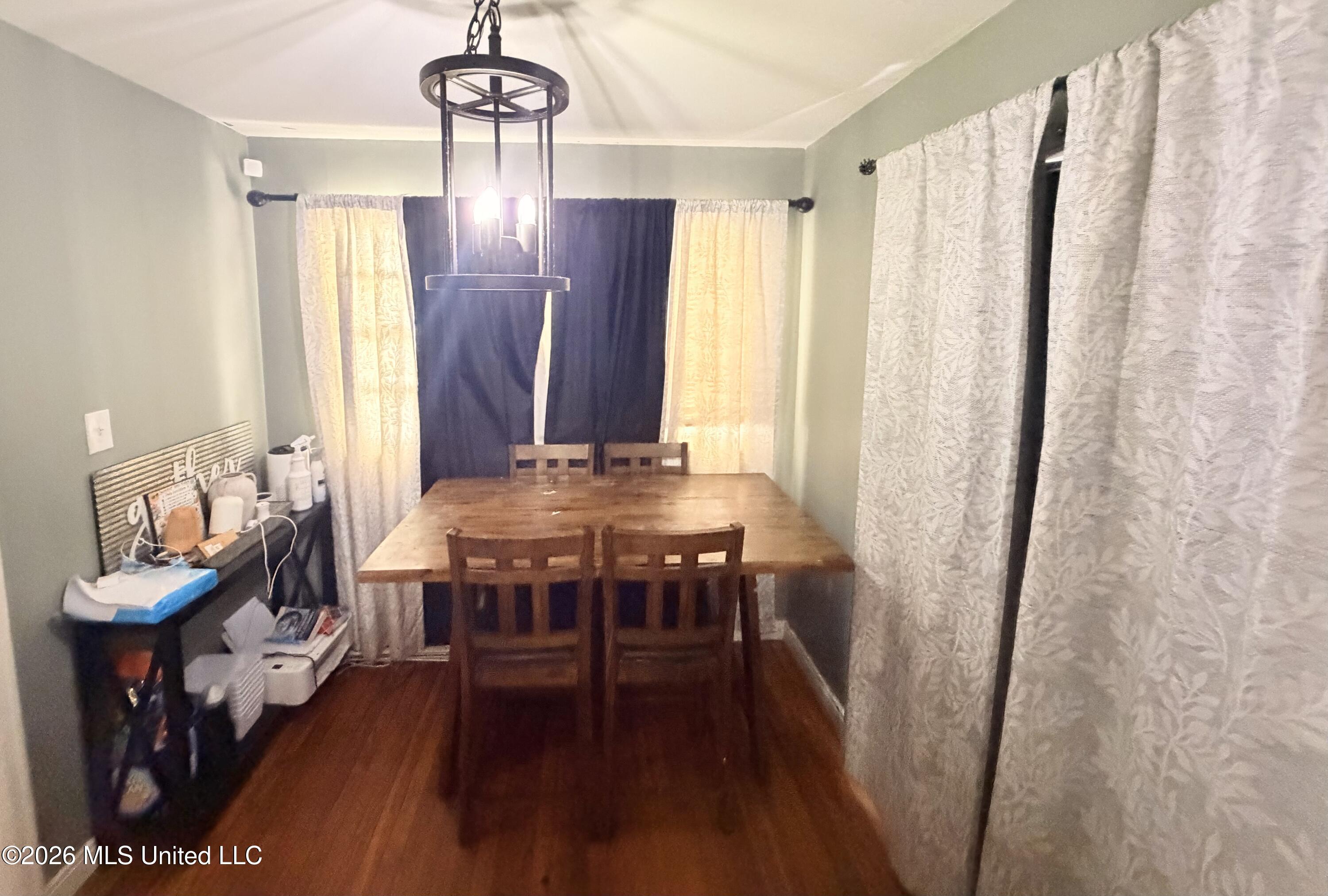 1621 Camellia Street Property Photo 4