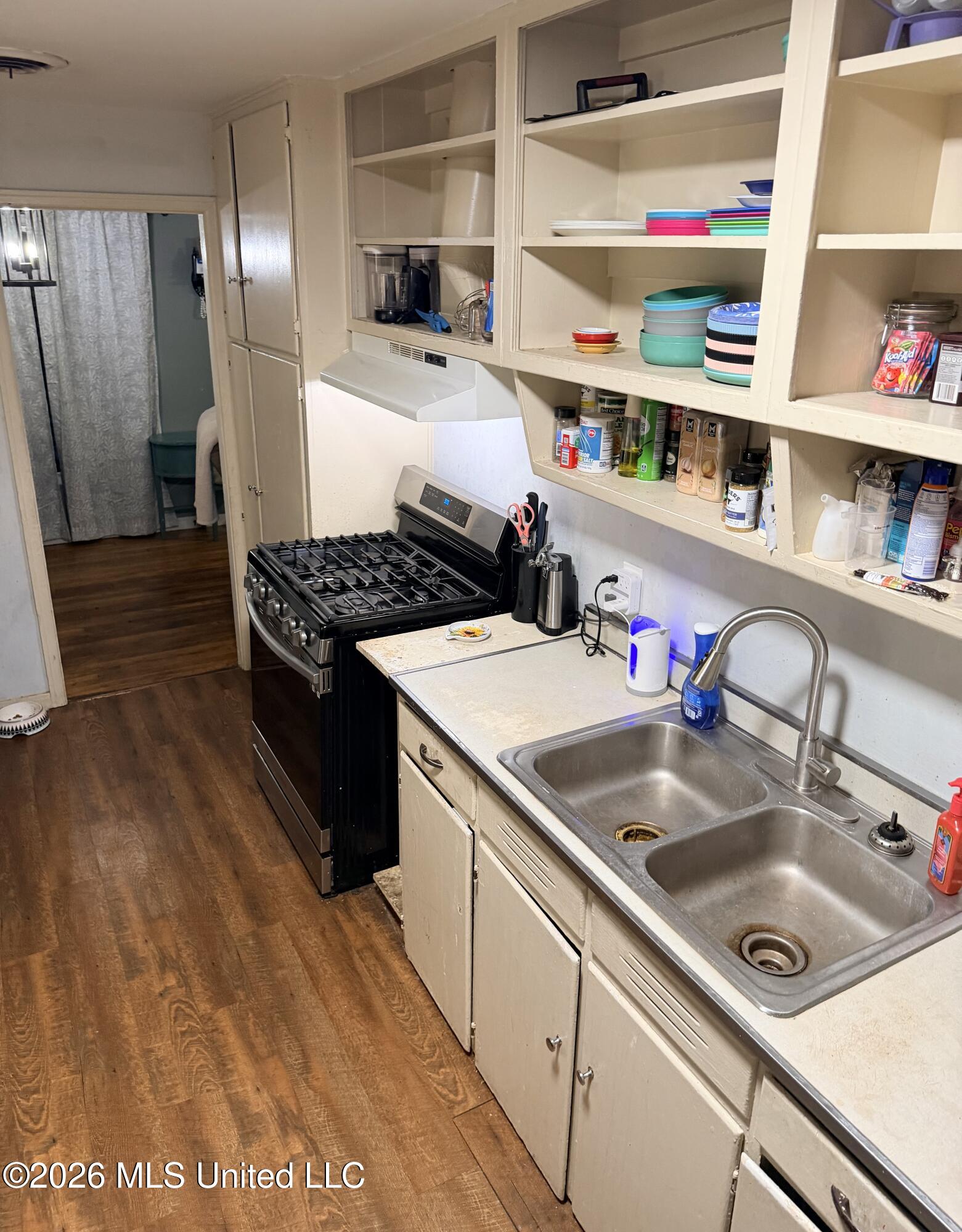 1621 Camellia Street Property Photo 5
