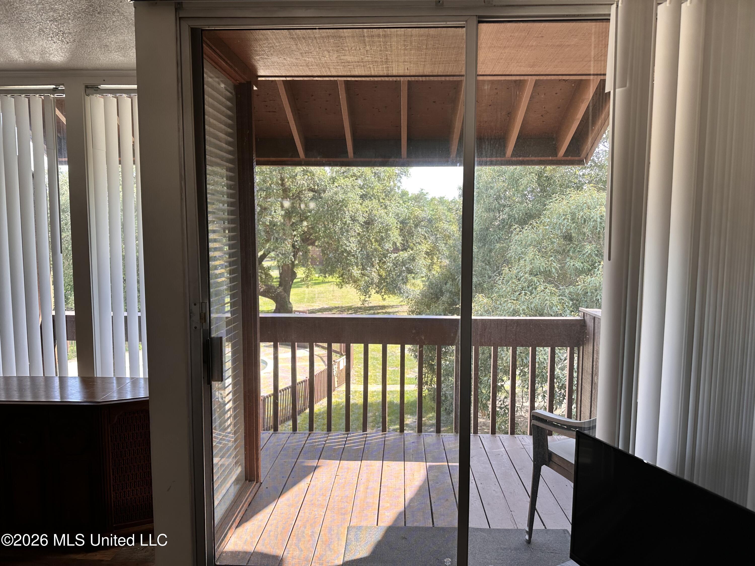 230 Lakeside Villa Property Photo 4