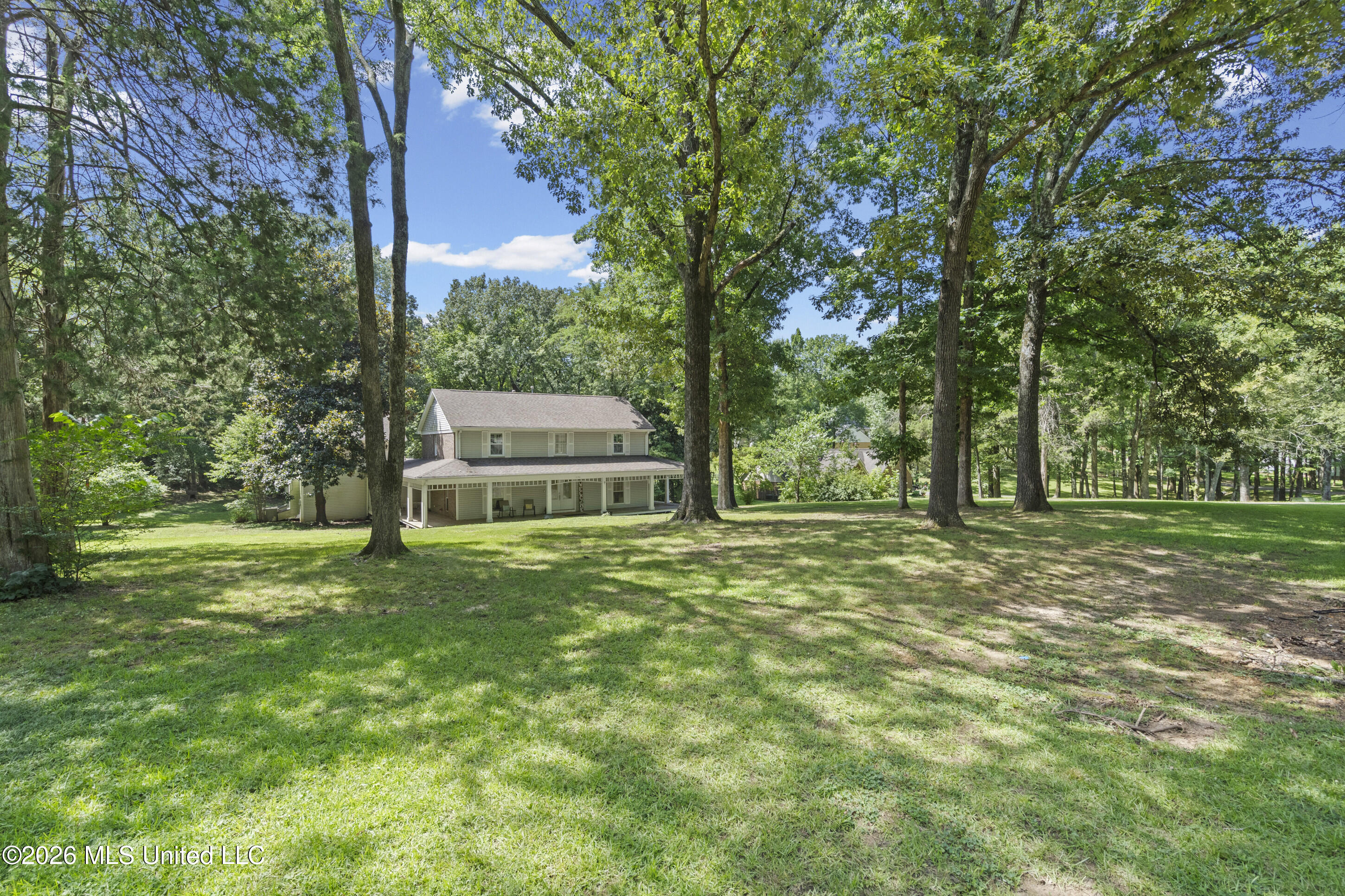 7130 Country Oaks Drive Property Photo 2