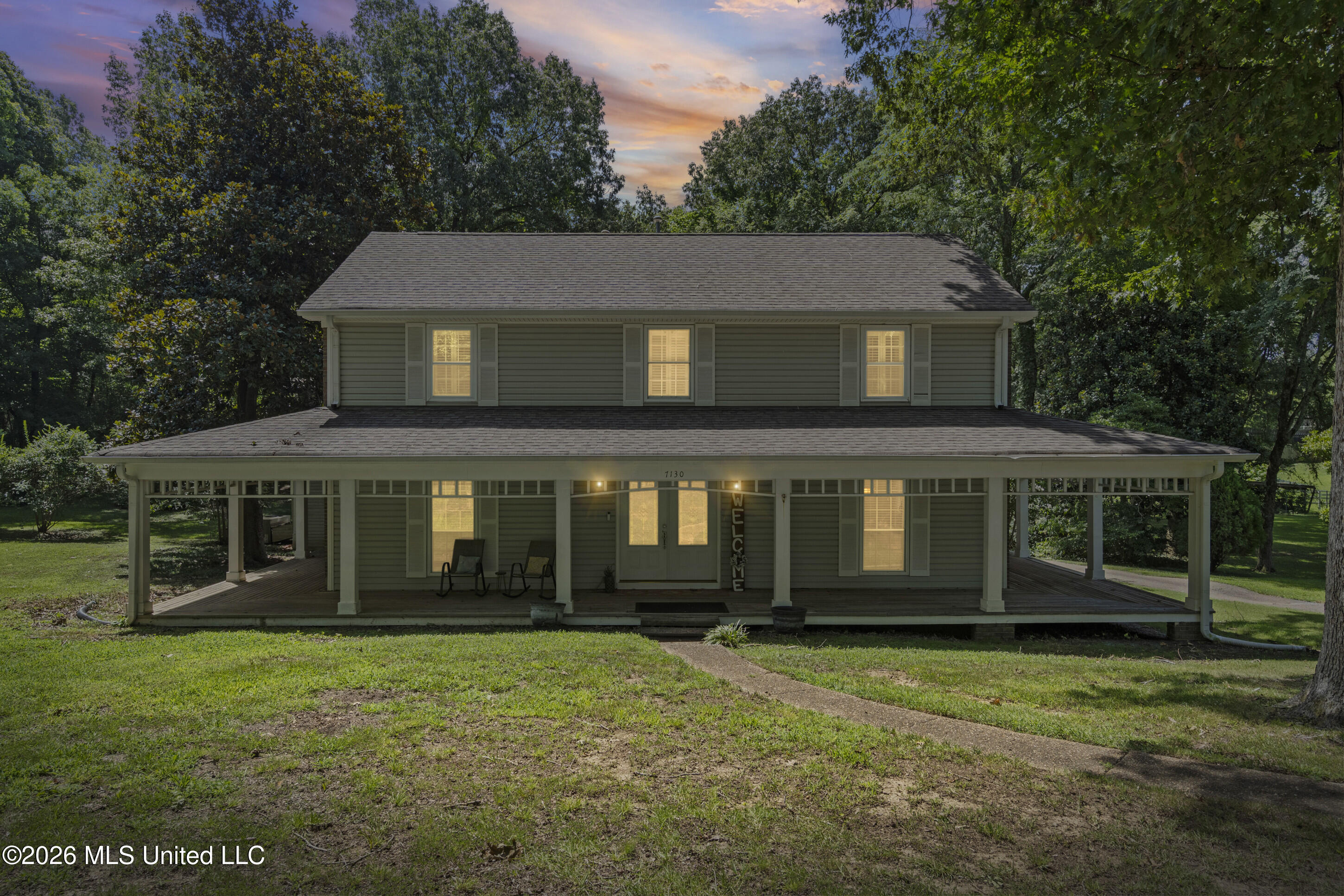 7130 Country Oaks Drive Property Photo 3
