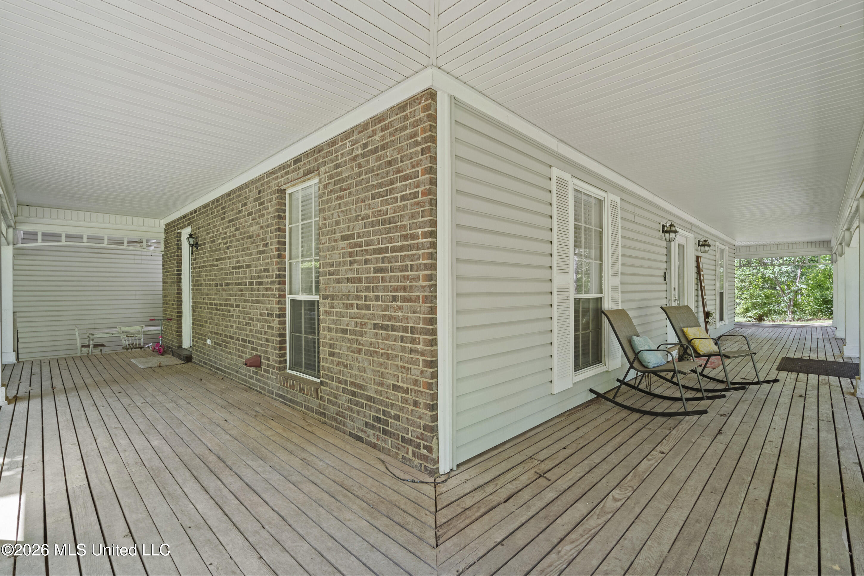 7130 Country Oaks Drive Property Photo 6