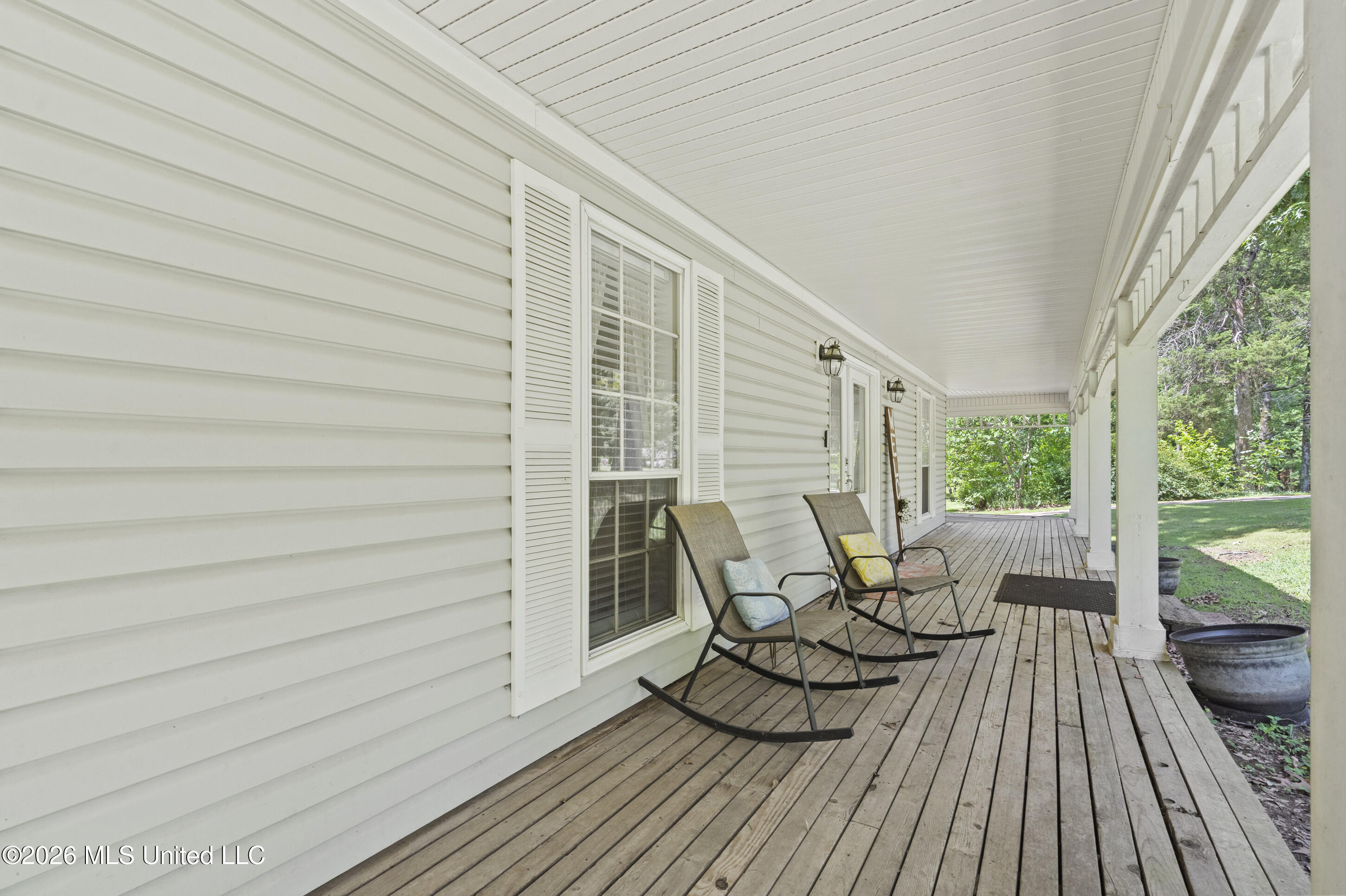 7130 Country Oaks Drive Property Photo 7