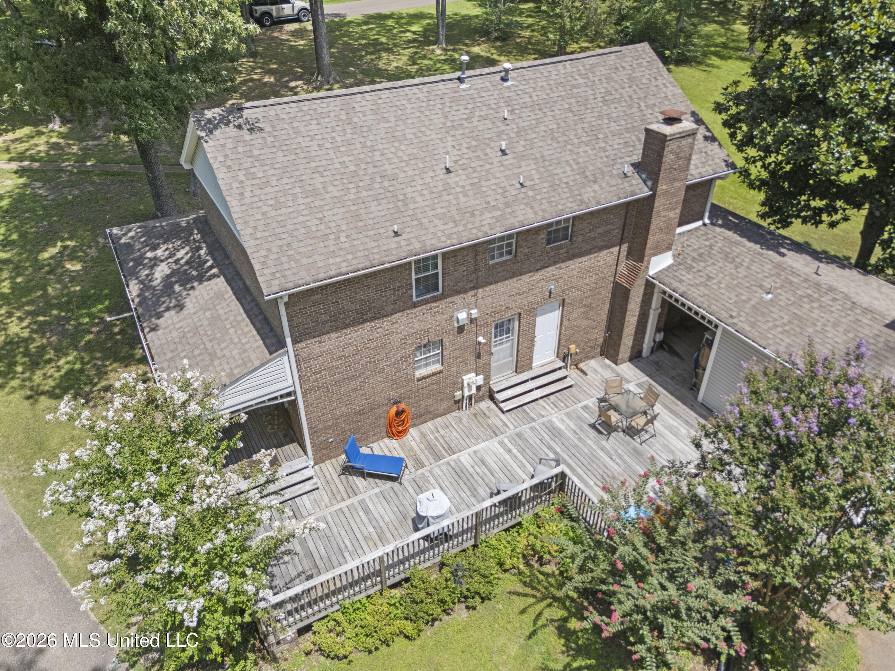 7130 Country Oaks Drive Property Photo 8