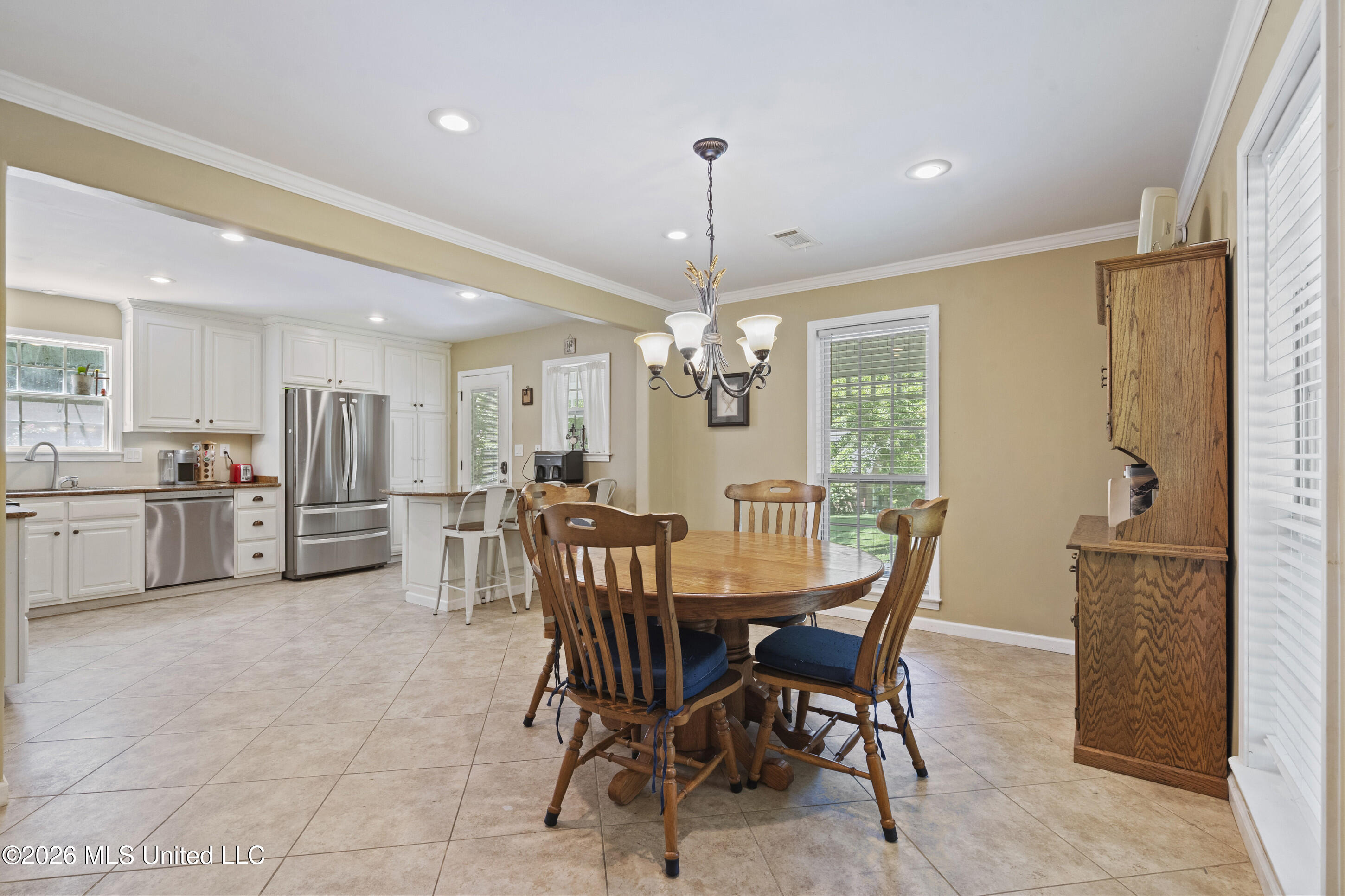 7130 Country Oaks Drive Property Photo 15