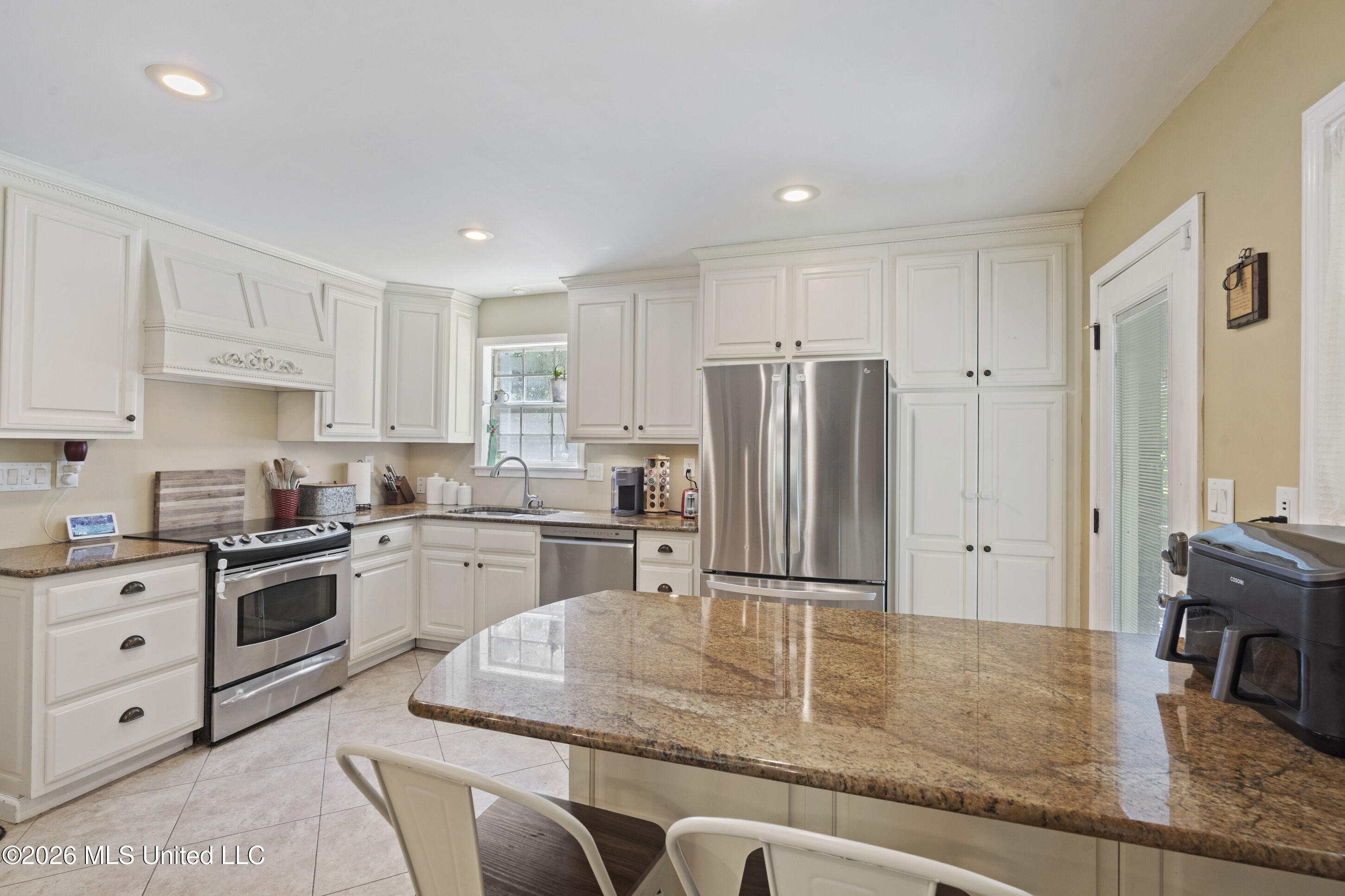 7130 Country Oaks Drive Property Photo 16