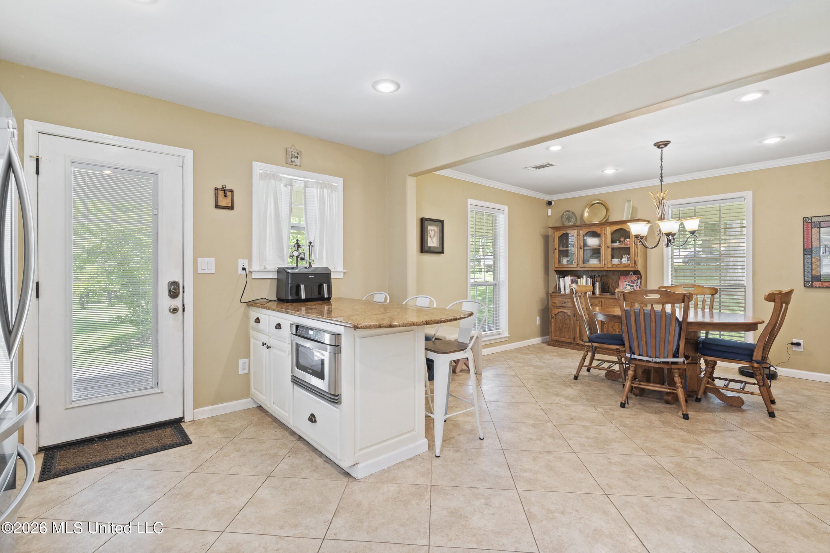 7130 Country Oaks Drive Property Photo 17